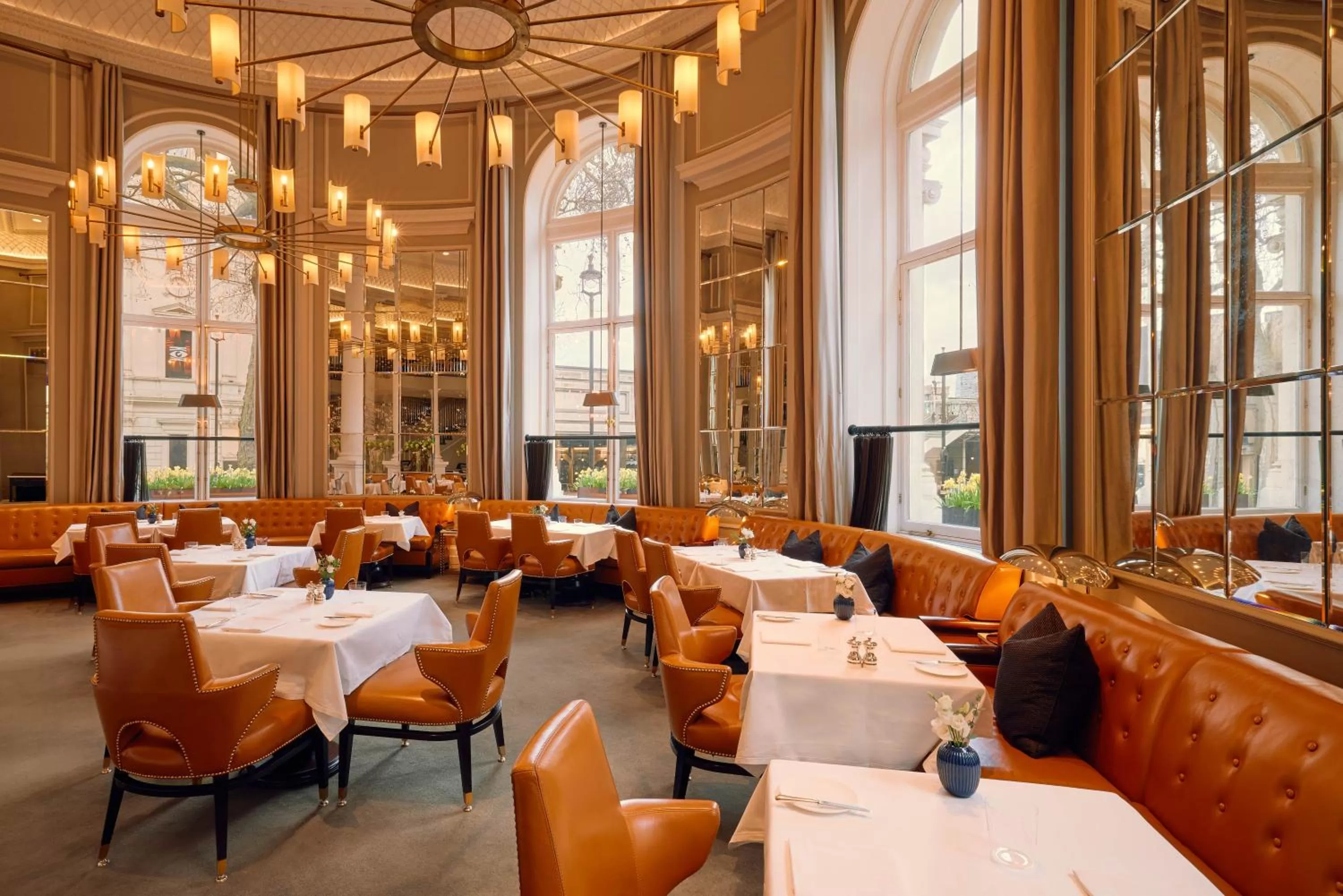 Restaurant/places to eat in Corinthia London
