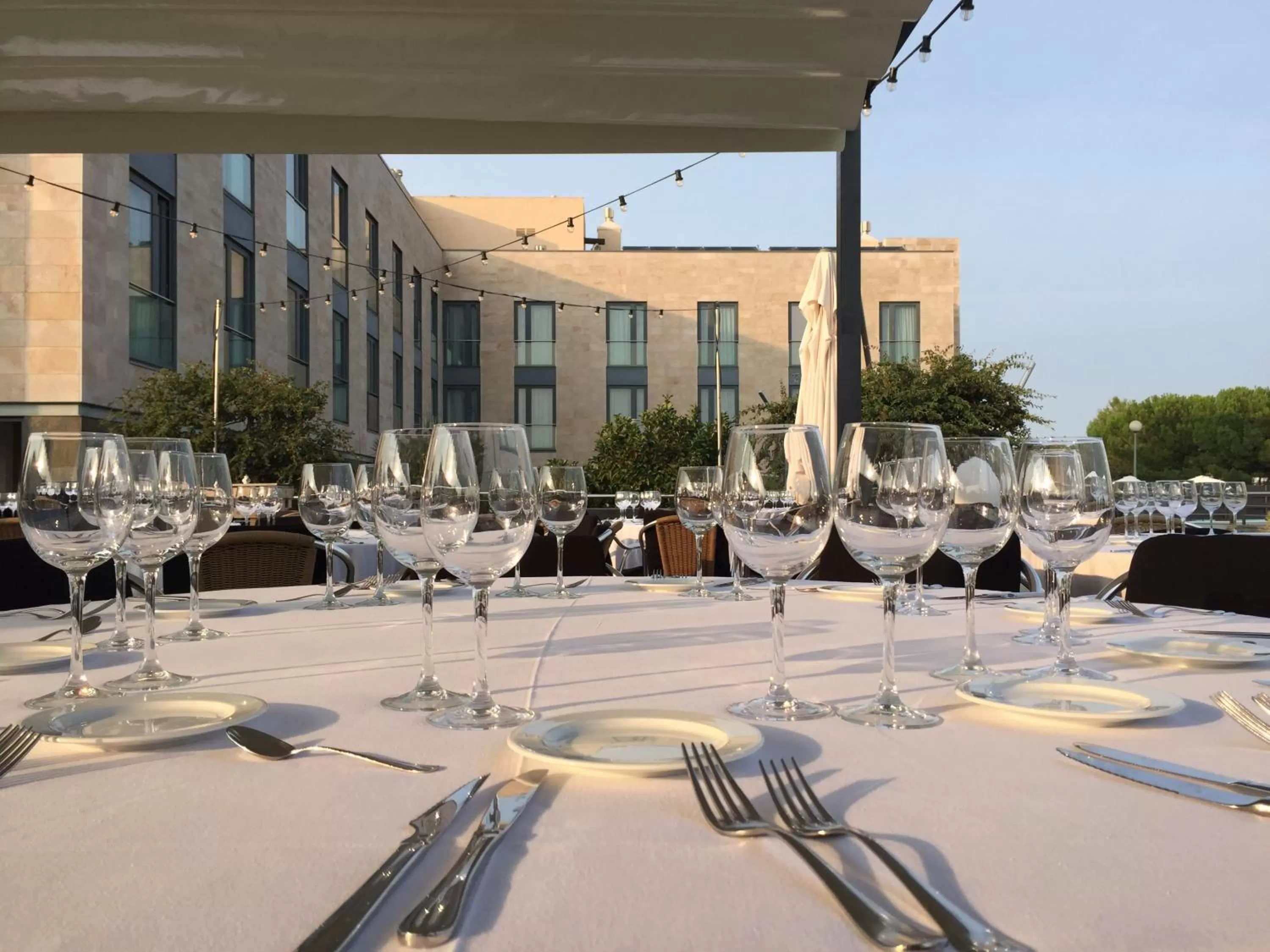 Balcony/Terrace, Restaurant/Places to Eat in Hotel Class Valls