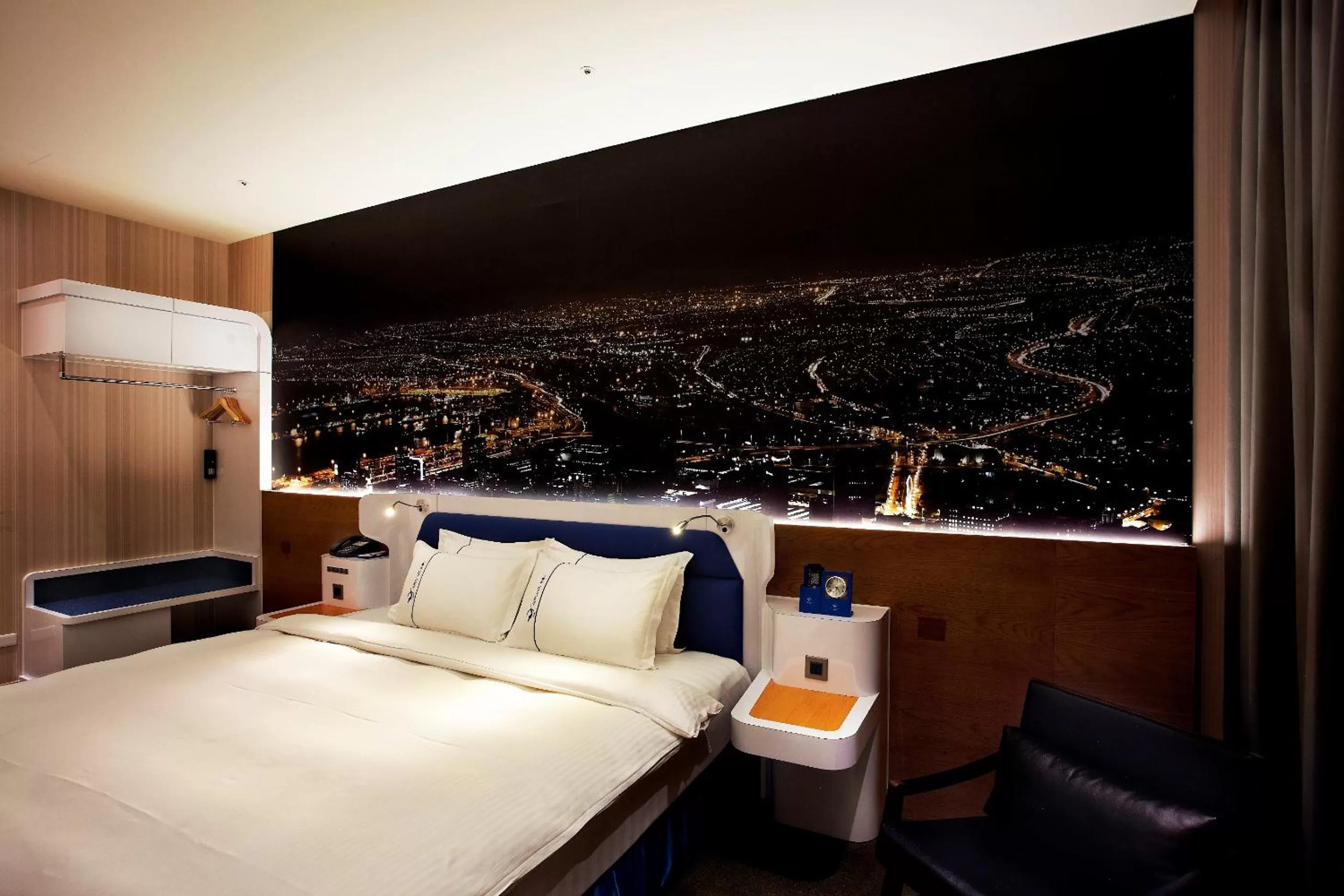 Bedroom, Bed in Airline Inn Green Park Way