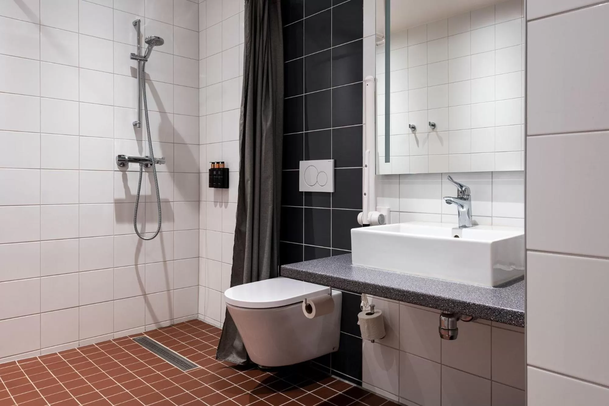 Bathroom in Home Hotel Victoria