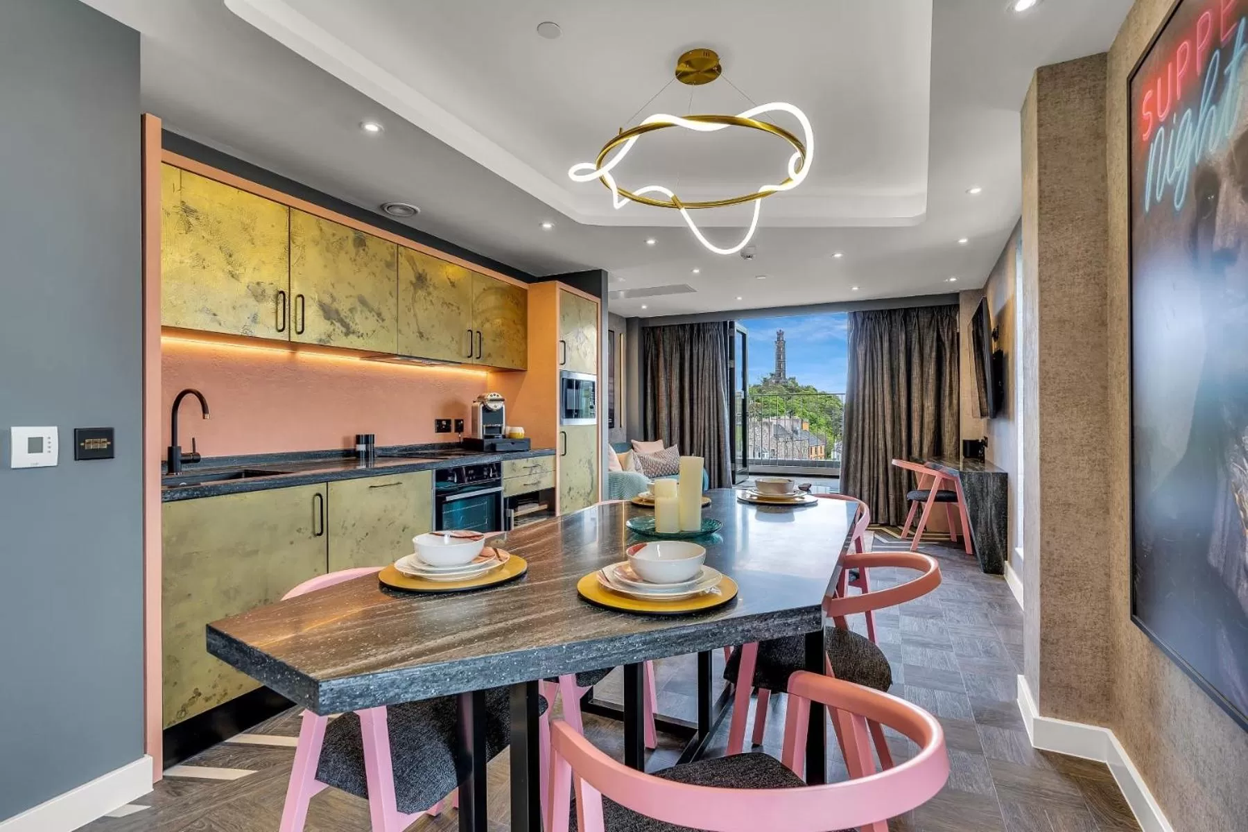 Kitchen or kitchenette in Roomzzz Edinburgh