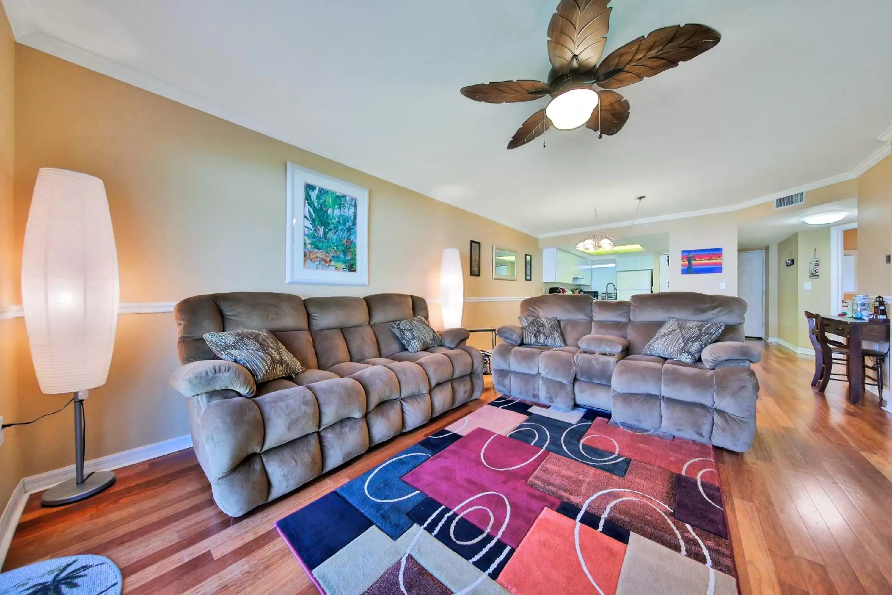 Seating Area in Ocean Village L15