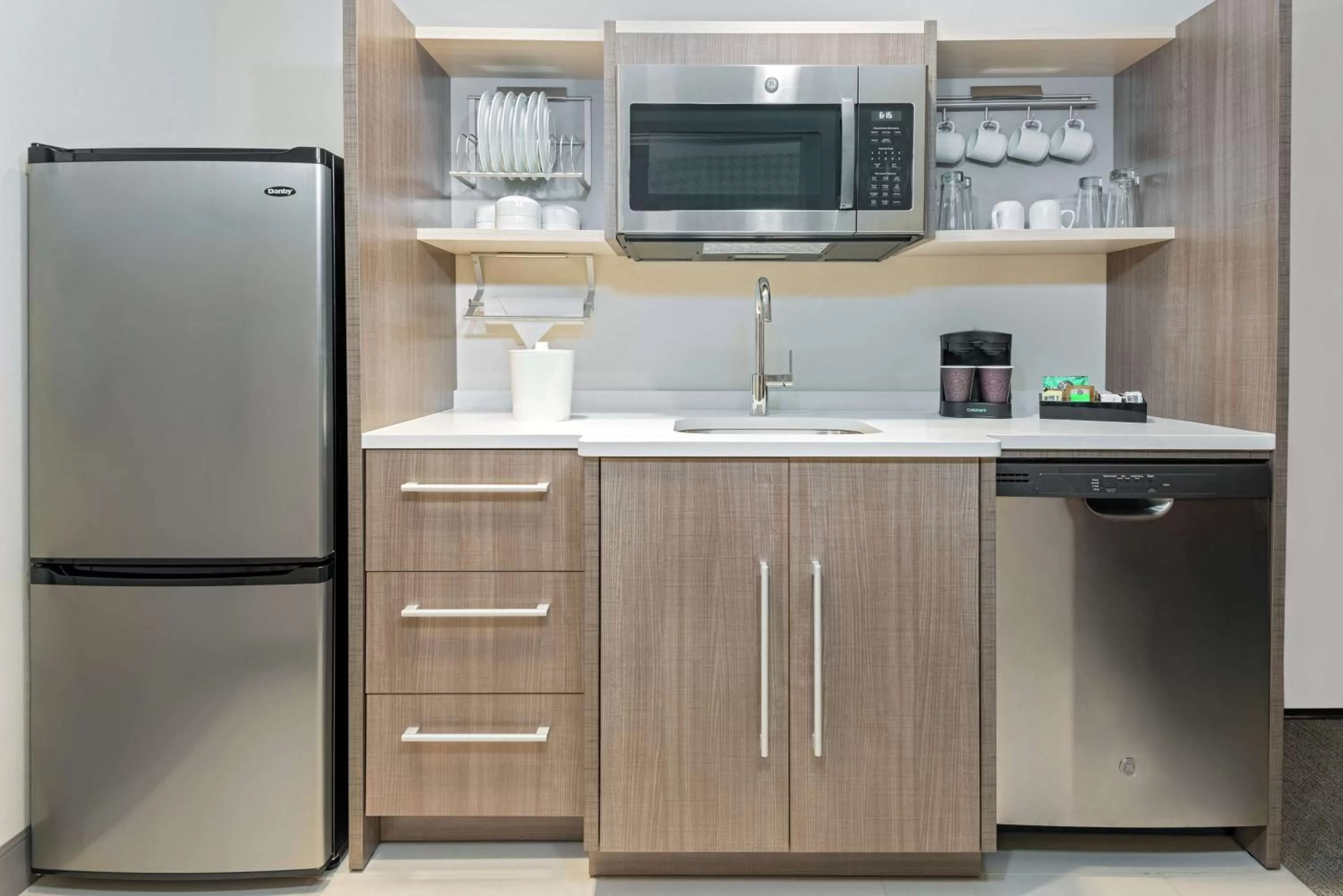 Bedroom in Home2 Suites By Hilton Orlando Near Universal