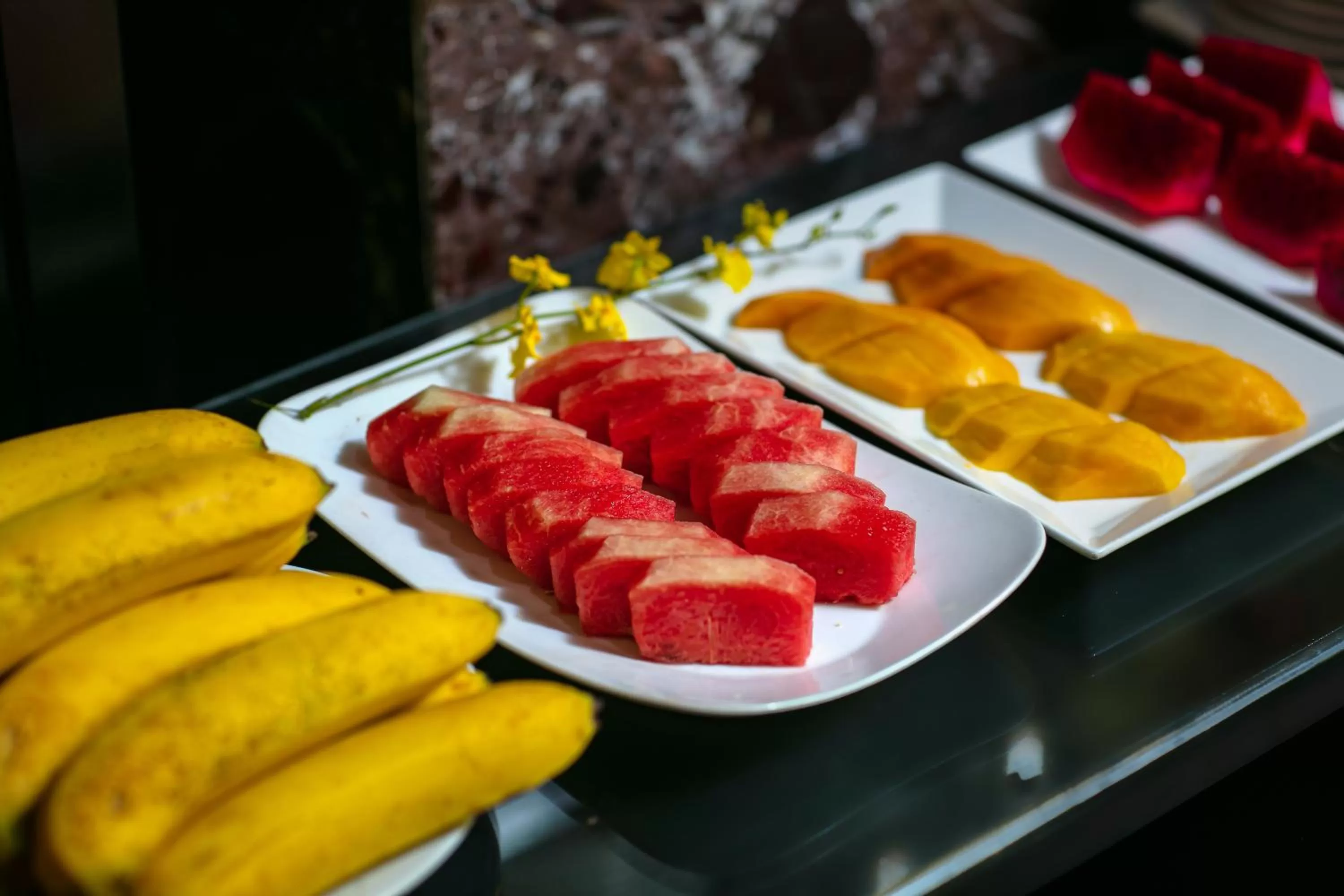 Restaurant/places to eat in Lavender Central Hotel & Spa Hanoi