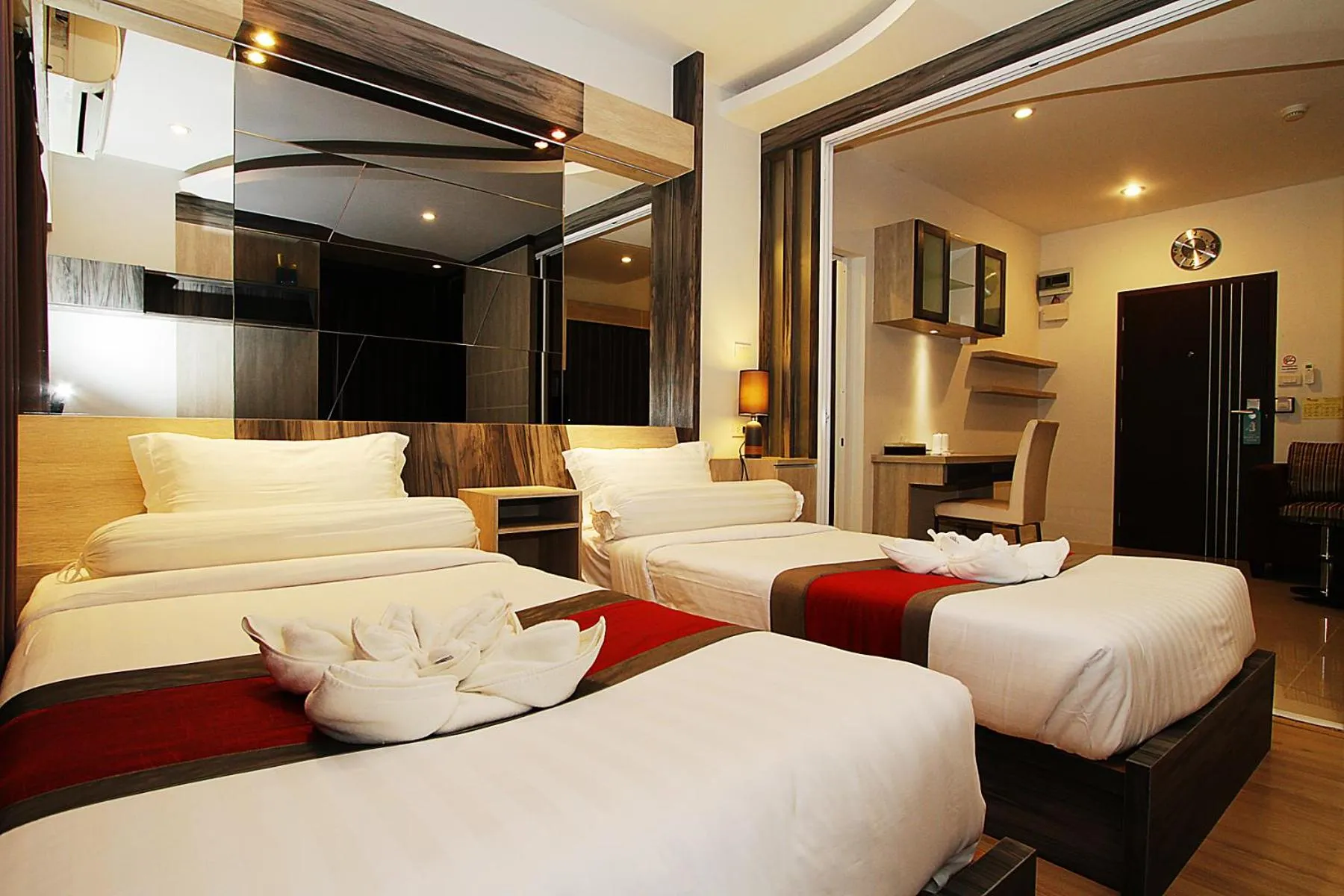 Bed in The Contrast i Hotel