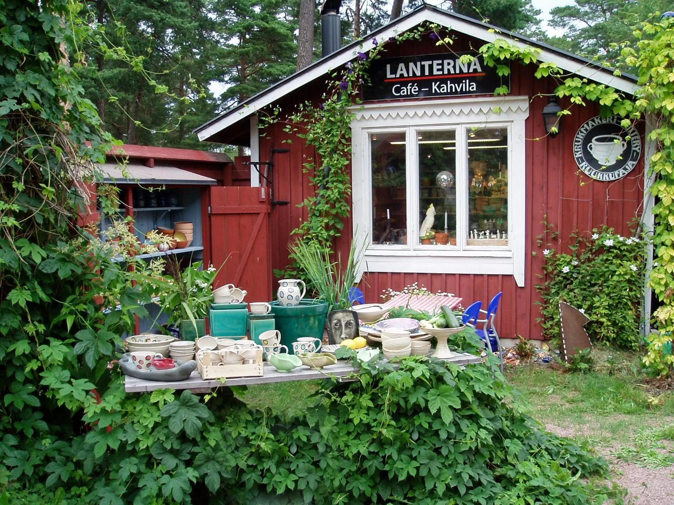 Facade/entrance in Hotel & Cafe Lanterna
