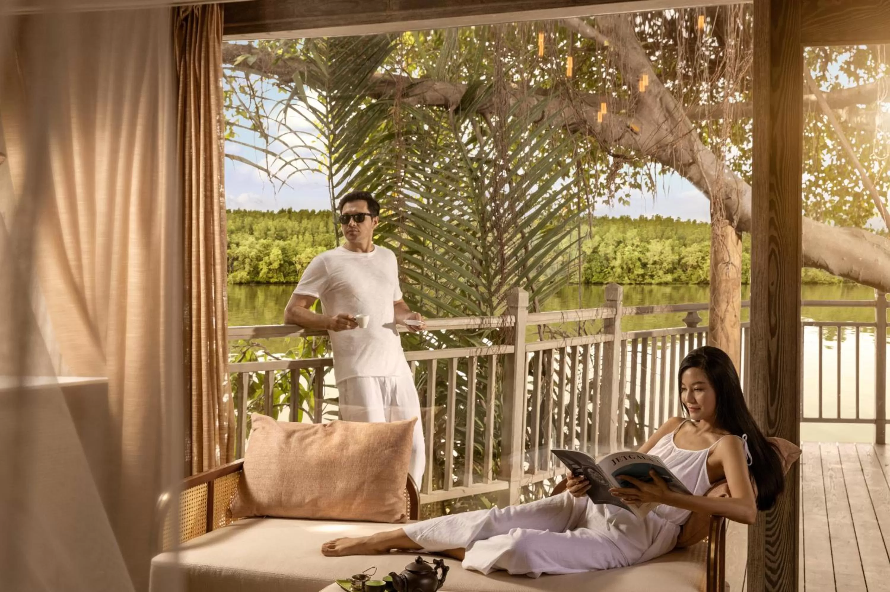 People in An Lam Retreats Saigon River