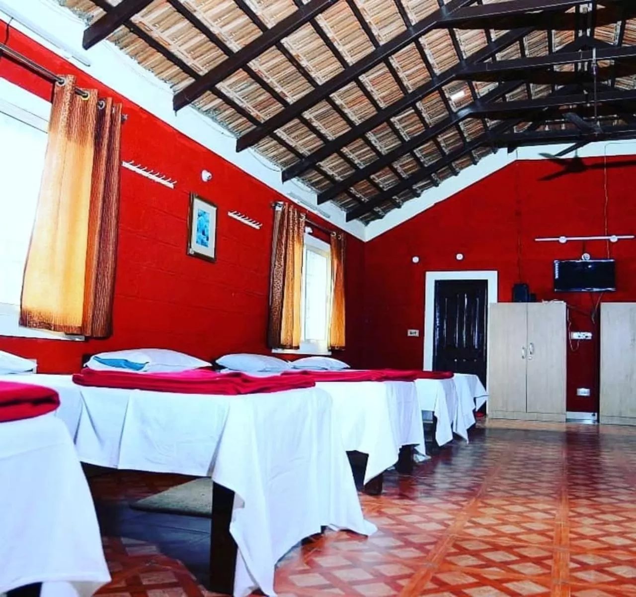 Bedroom, Bed in CS County Resort