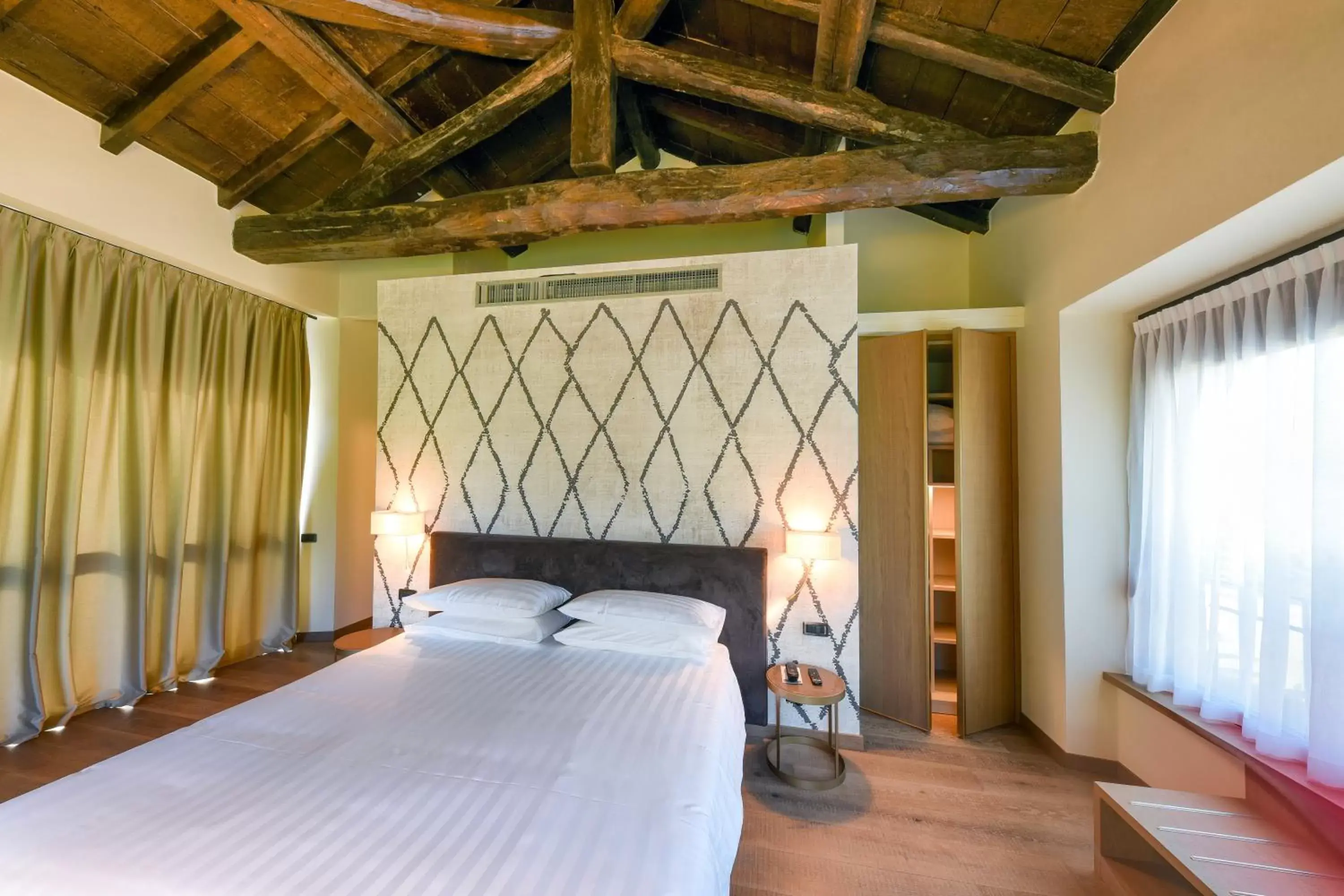 Superior King Room - single occupancy in Relais & Spa Castello di Casiglio Superior King Room - single occupancy in Relais & Spa Castello di Casiglio