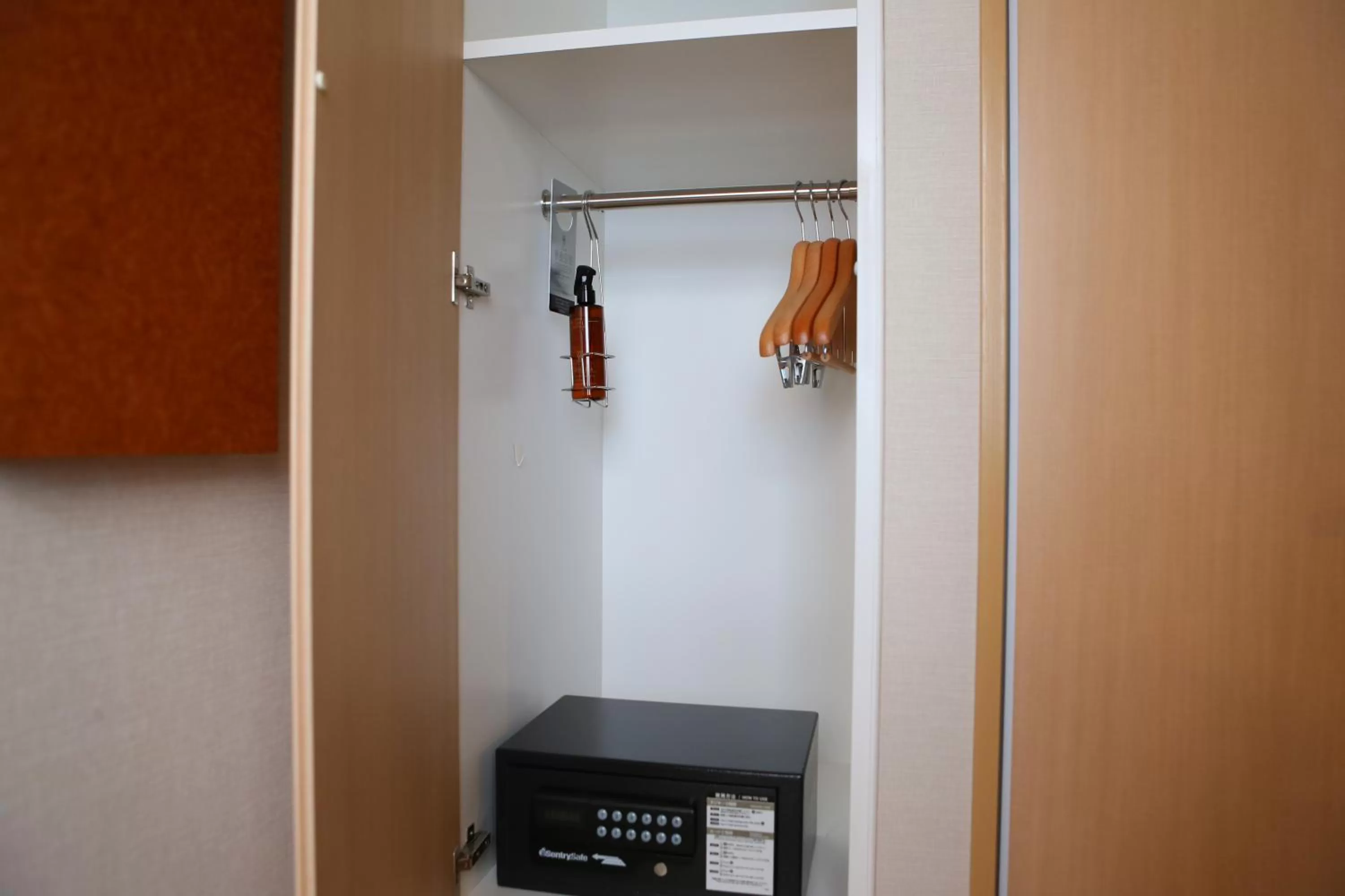 Photo of the whole room in Hotel Wing International Select Asakusa Komagata