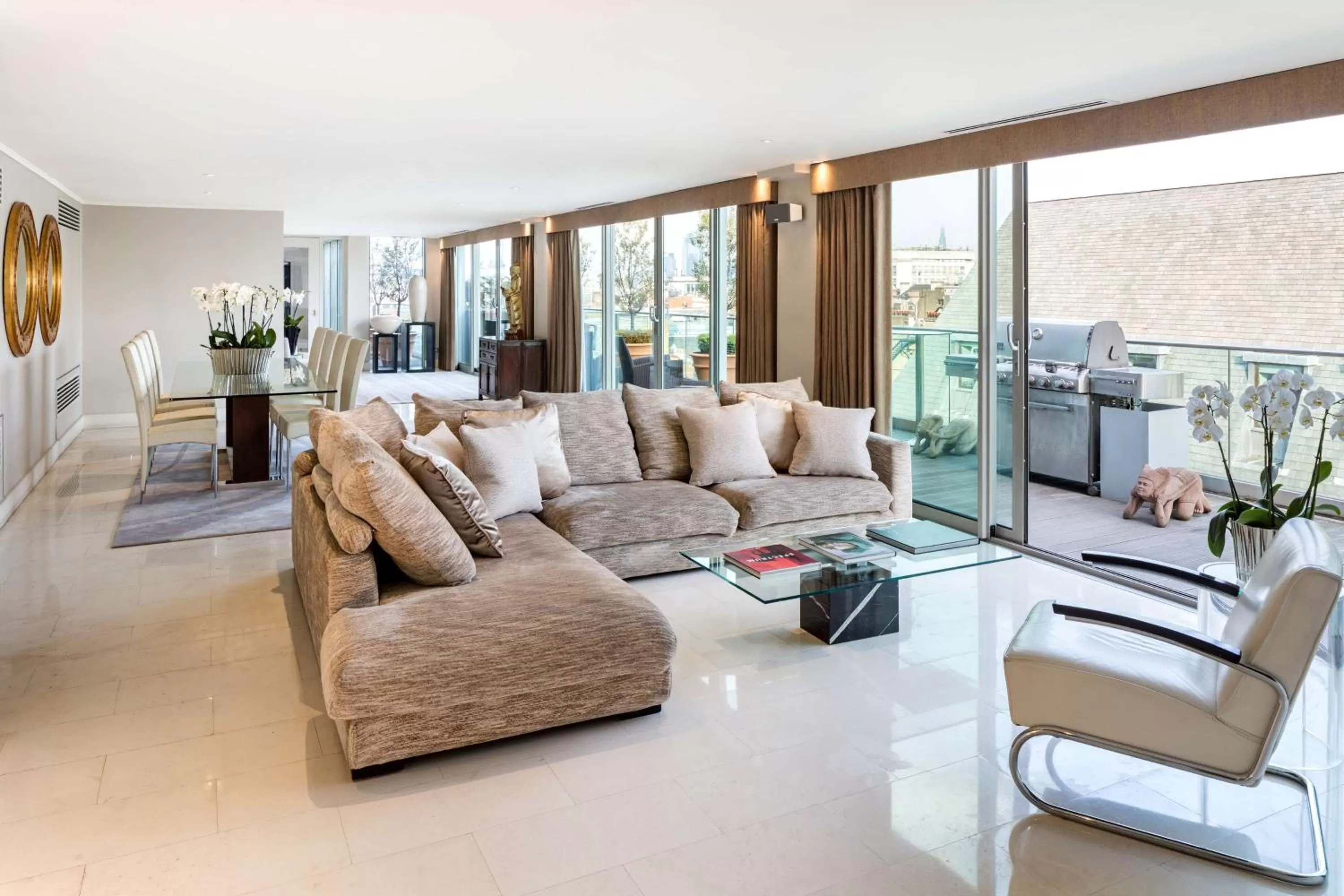 Photo of the whole room in The May Fair, A Radisson Collection Hotel, Mayfair London