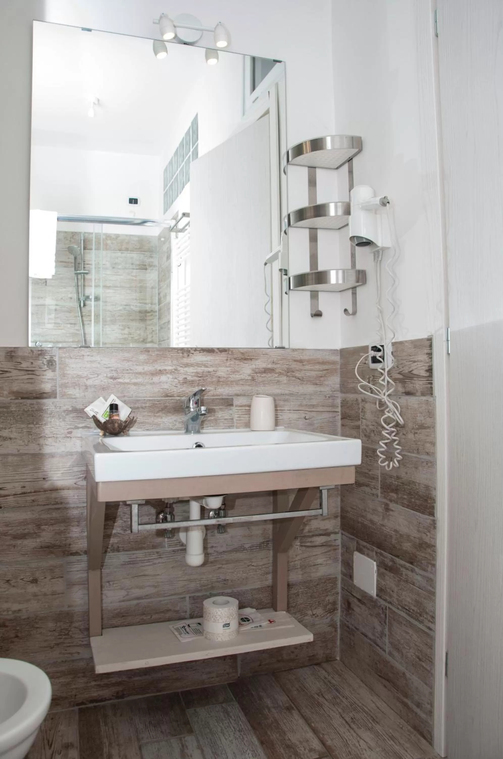 Bathroom in B&B Exa Rooms - Just Rome