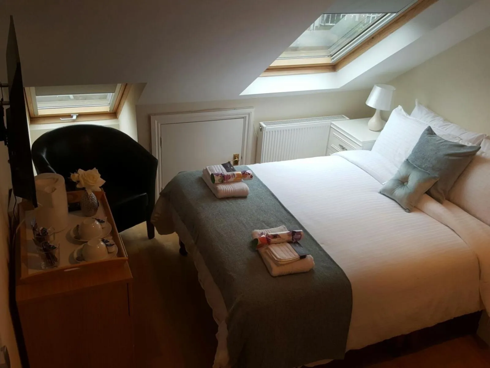 Bedroom, Bed in Kathleen House