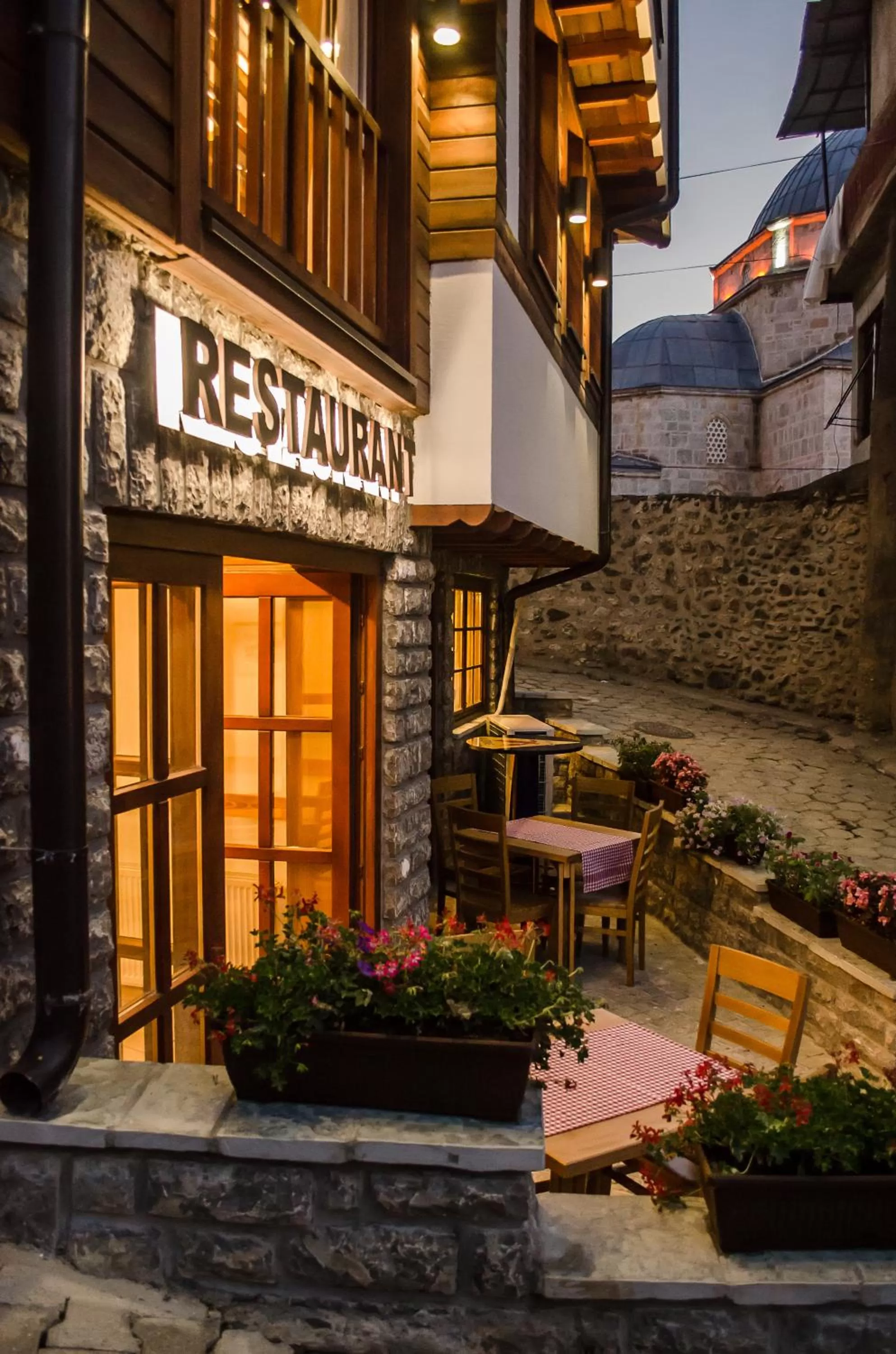 Facade/entrance in Hotel Prizreni