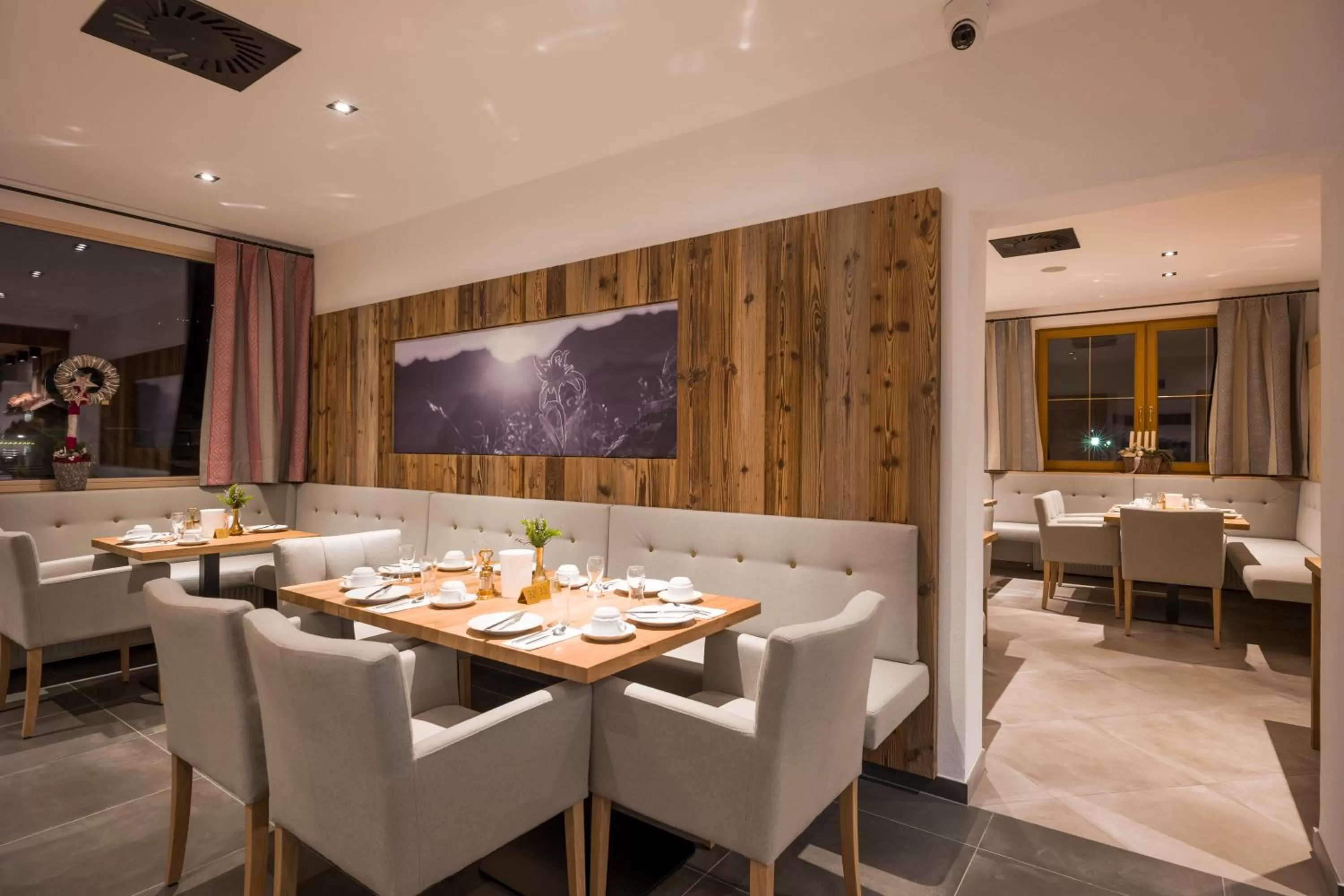 Continental breakfast in Alpenhof Hotel Garni Suprême