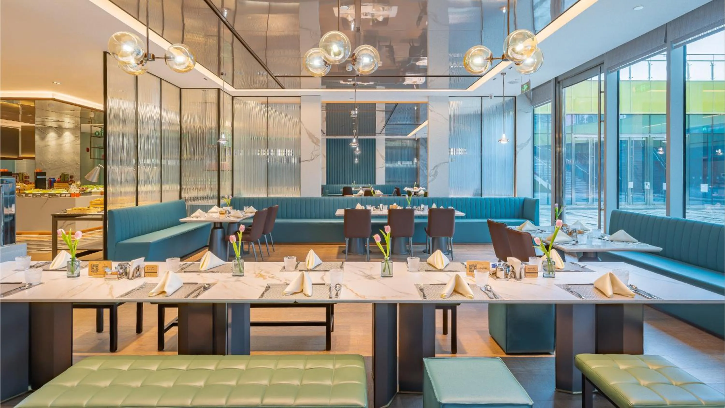 Restaurant/places to eat in Holiday Inn Changchun Oriental Plaza by IHG