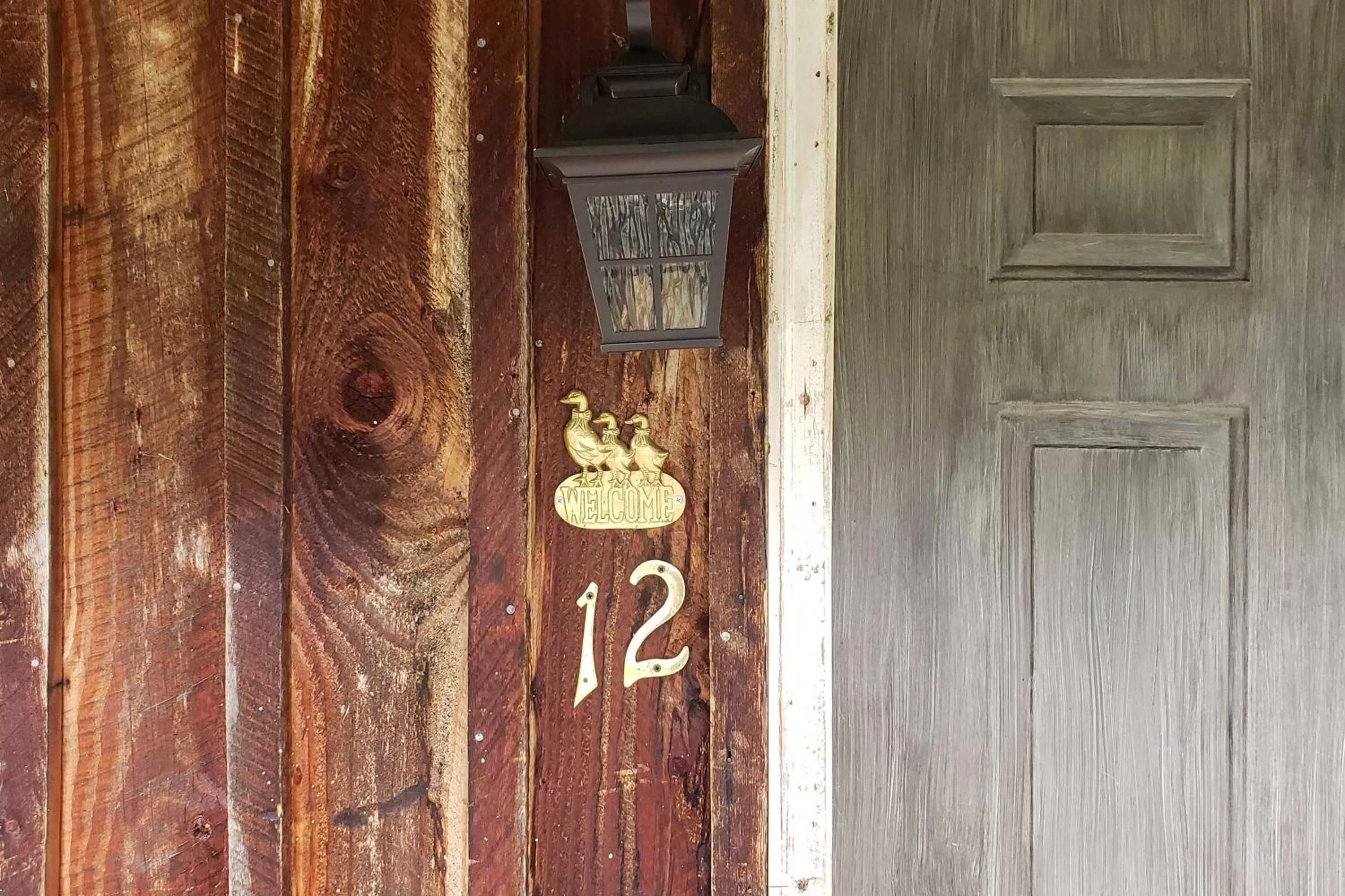 Facade/entrance in Paradise Village