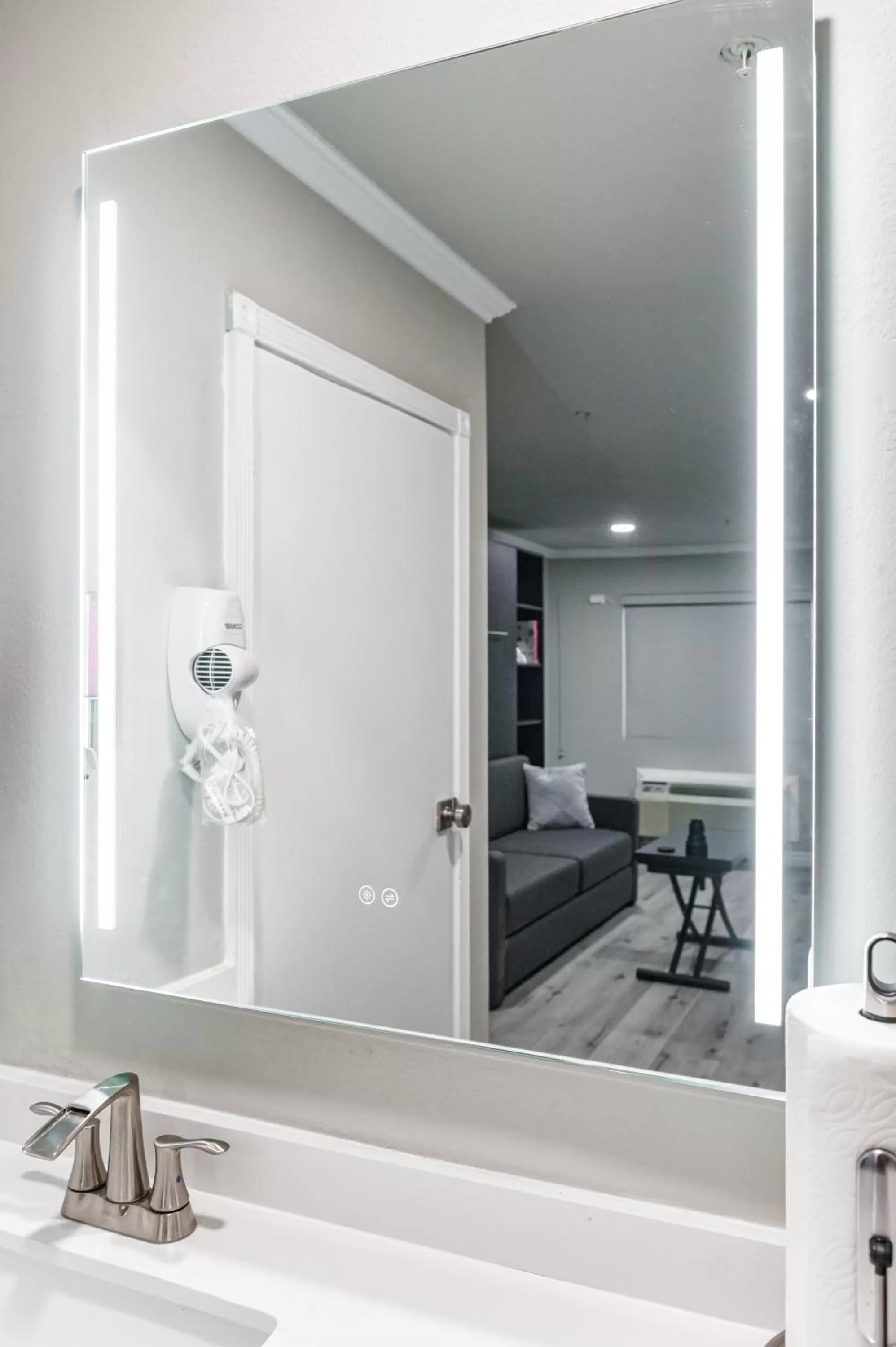 Bathroom in Omeo Suites