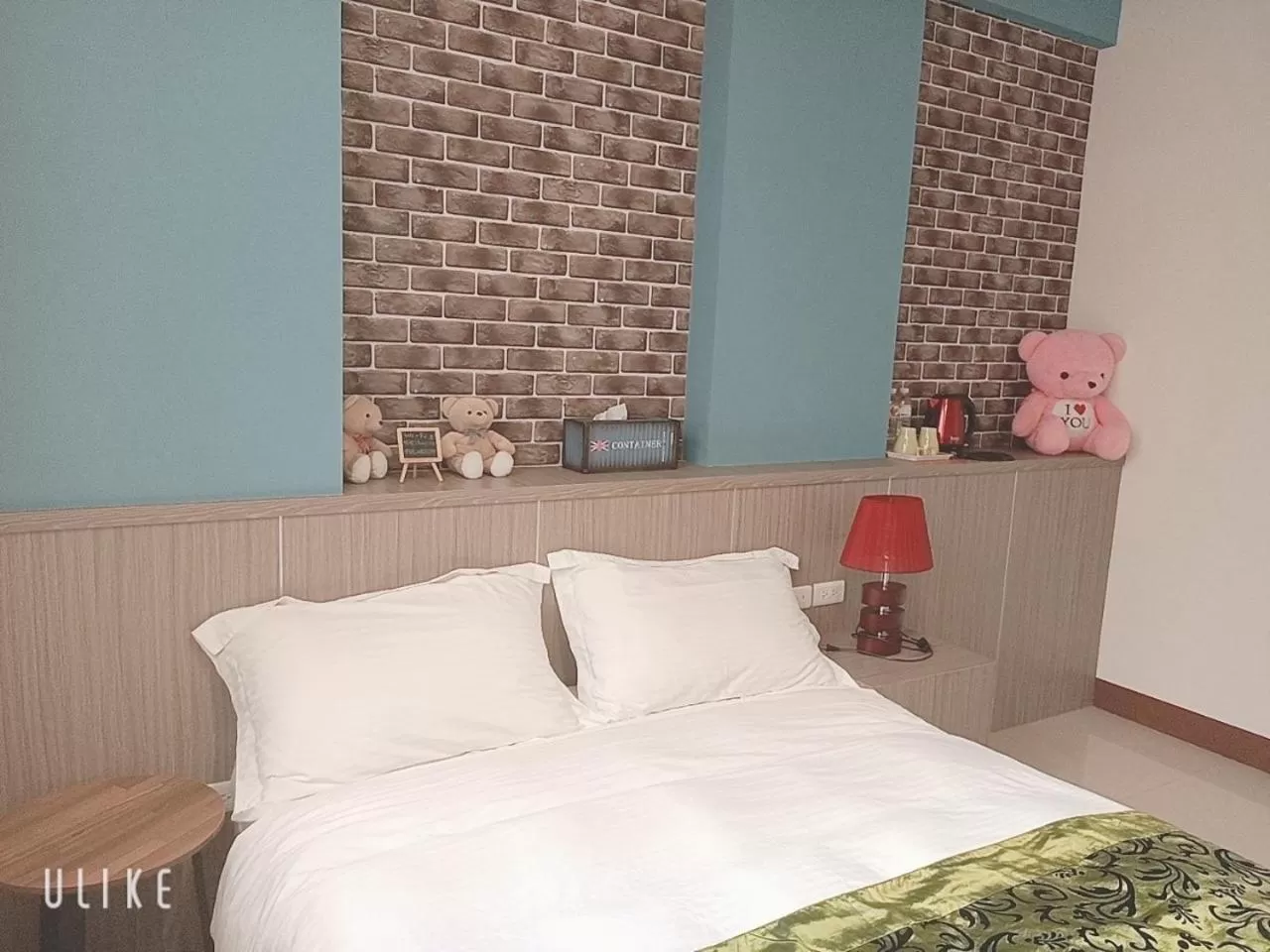 Bed in Happy Life B&B