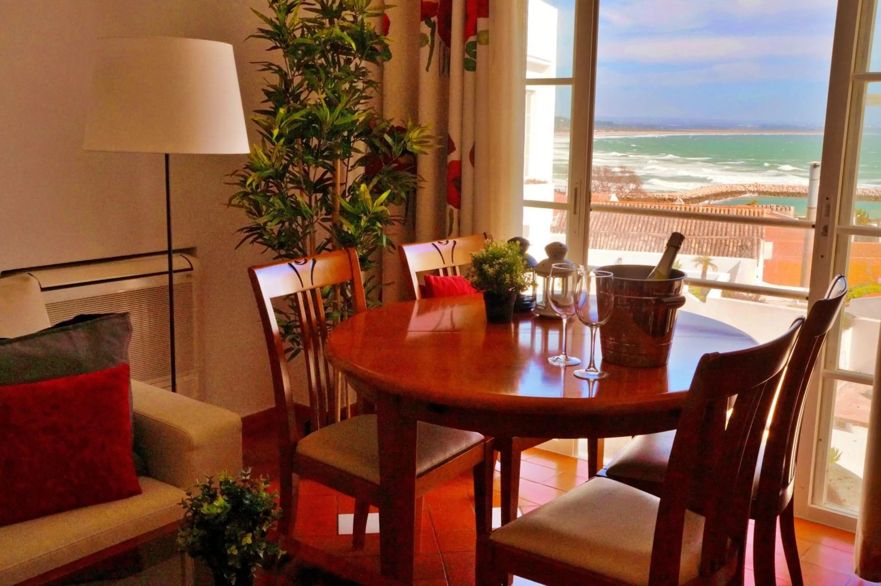 Decorative detail in Baluarte da Vila Apartments