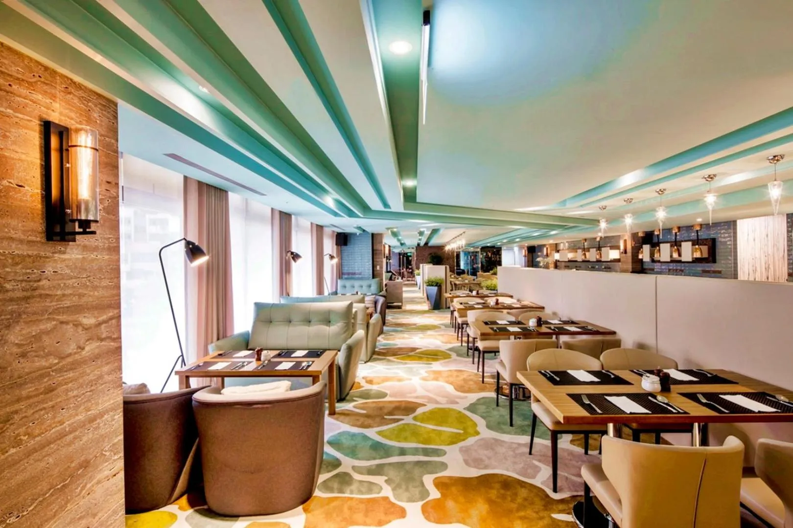 Restaurant/places to eat in The HO Hotel