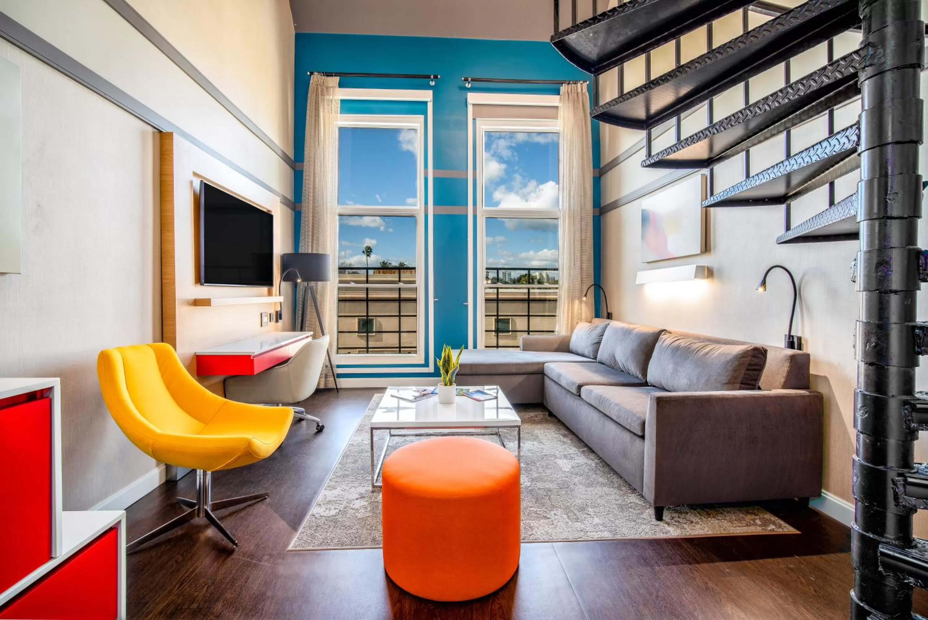 Living room in Century Park Hotel LA