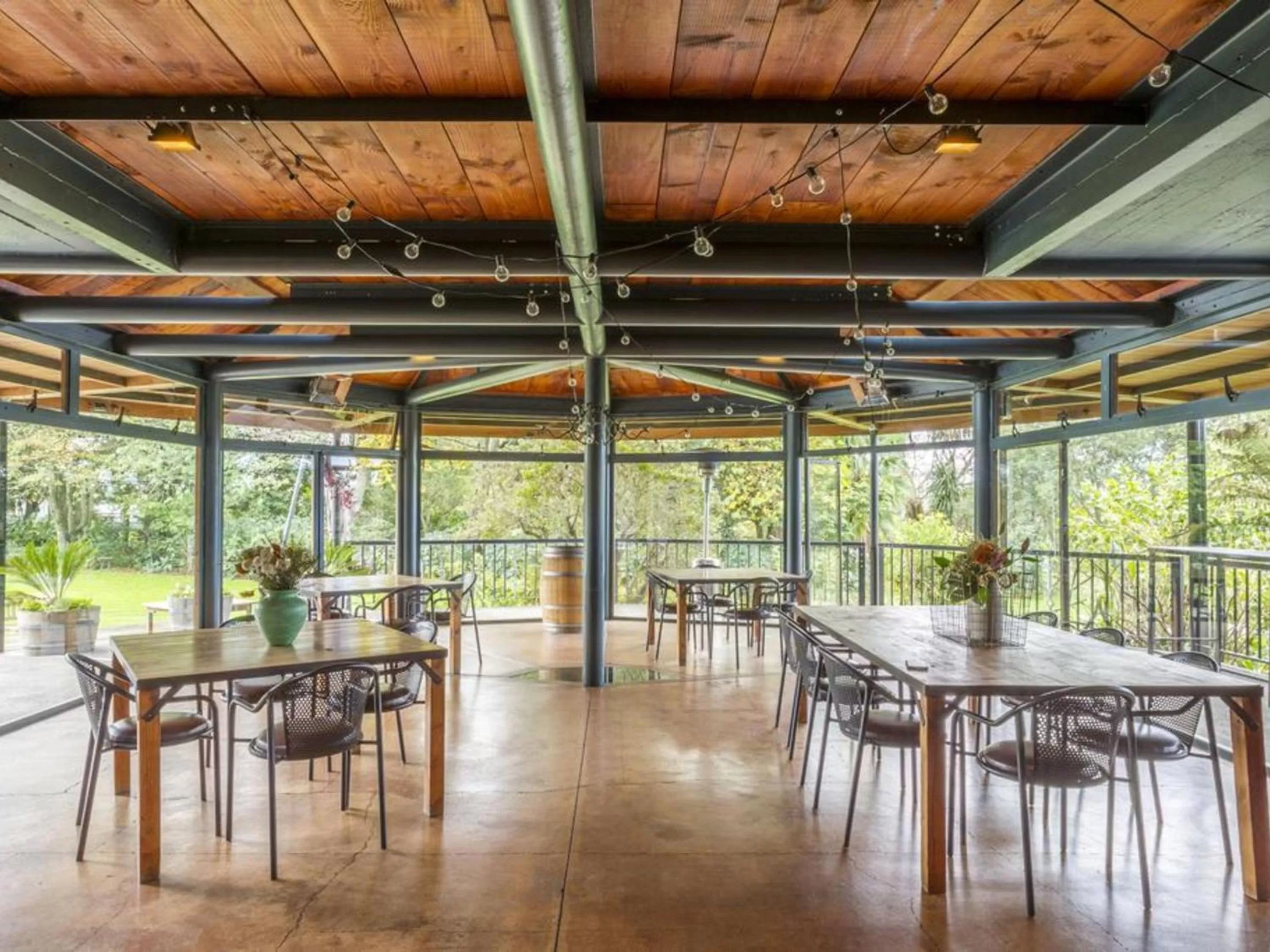Patio in The Narrows Landing Hotel