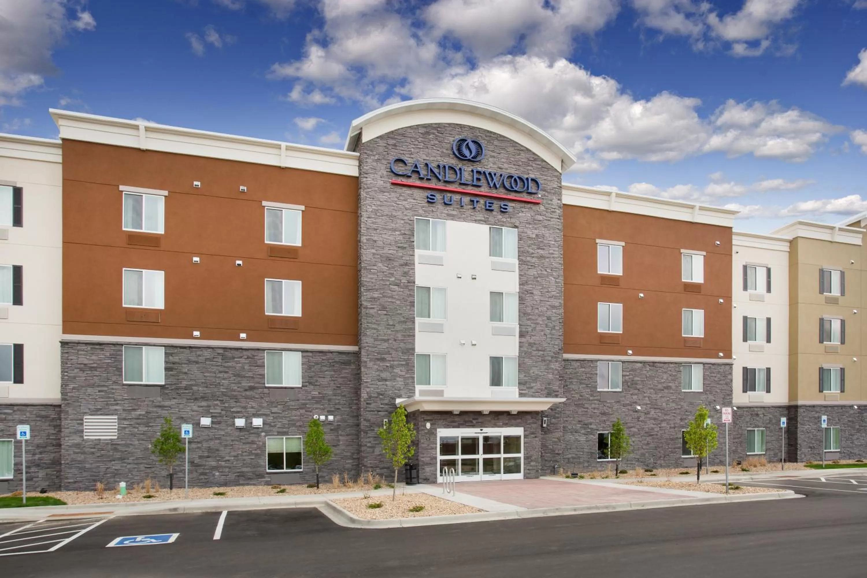 Property building in Candlewood Suites Longmont - Boulder Area by IHG