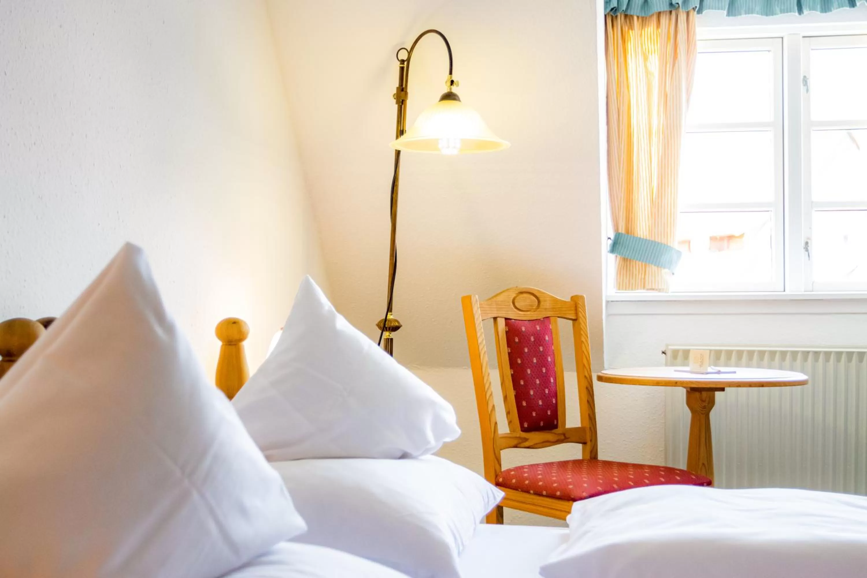 Photo of the whole room, Bed in Hotel & Restaurant Brauner Hirsch Osterwieck