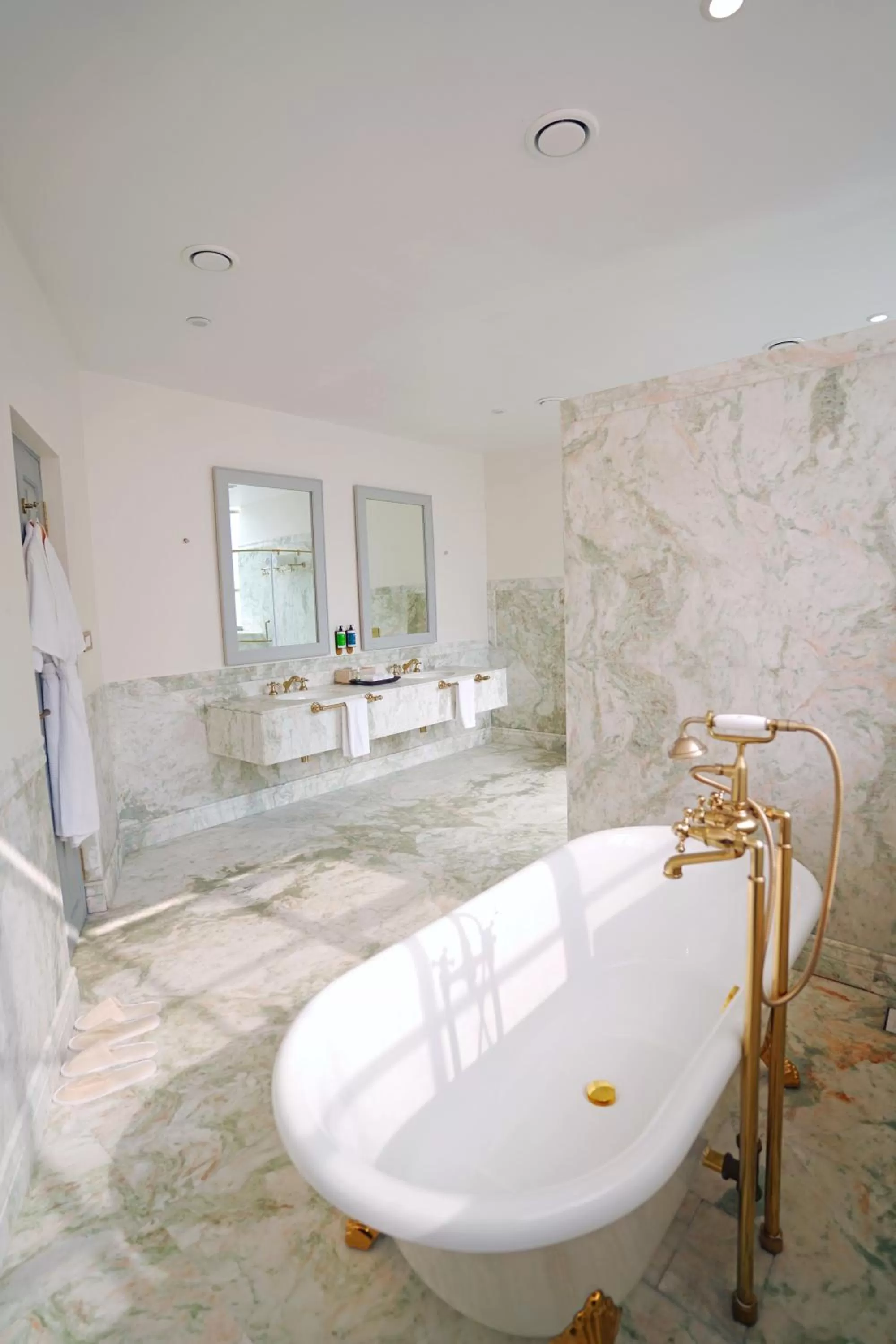 Bathroom in The Source At Sula