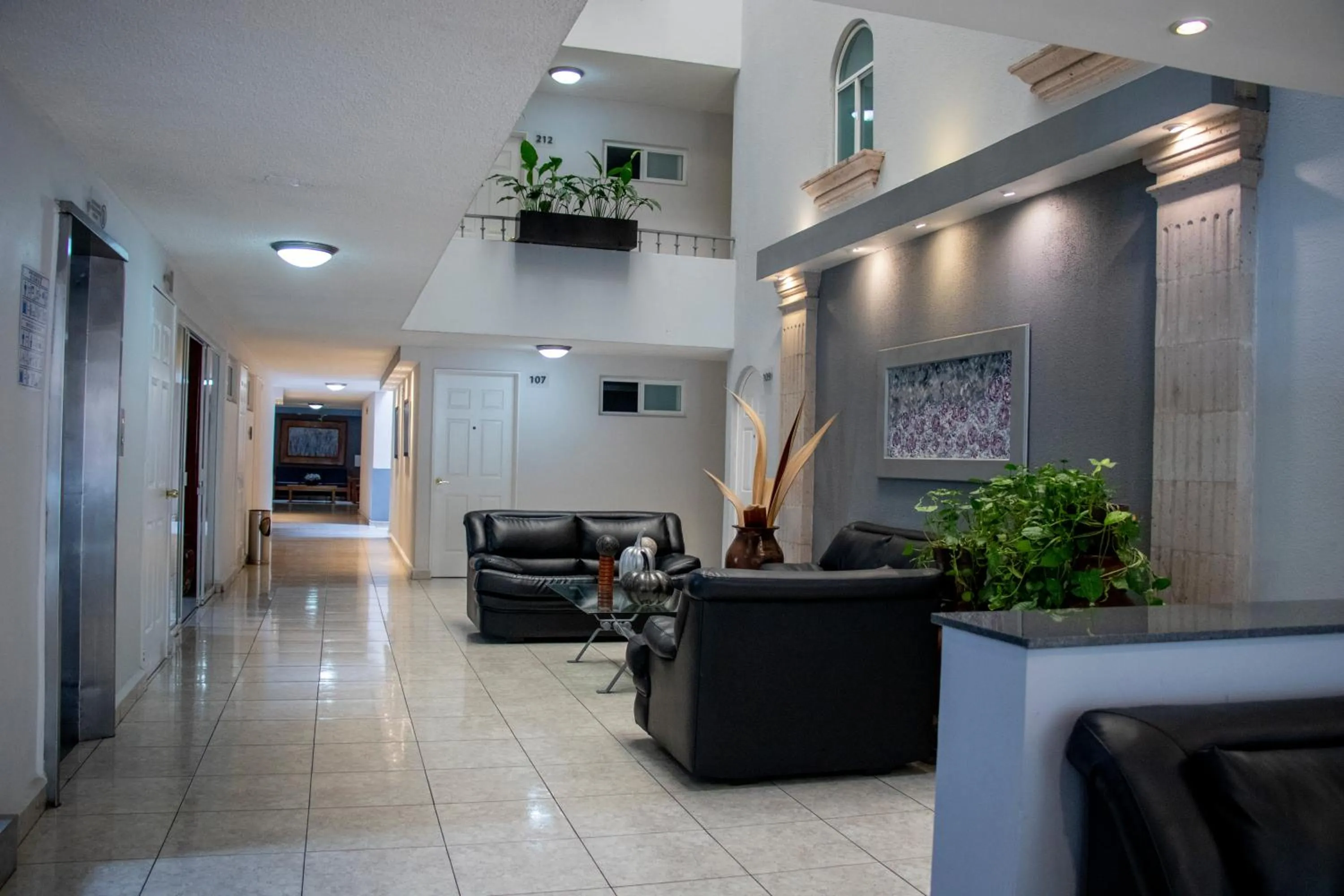 Lobby or reception in Hotel Qualitel Plus