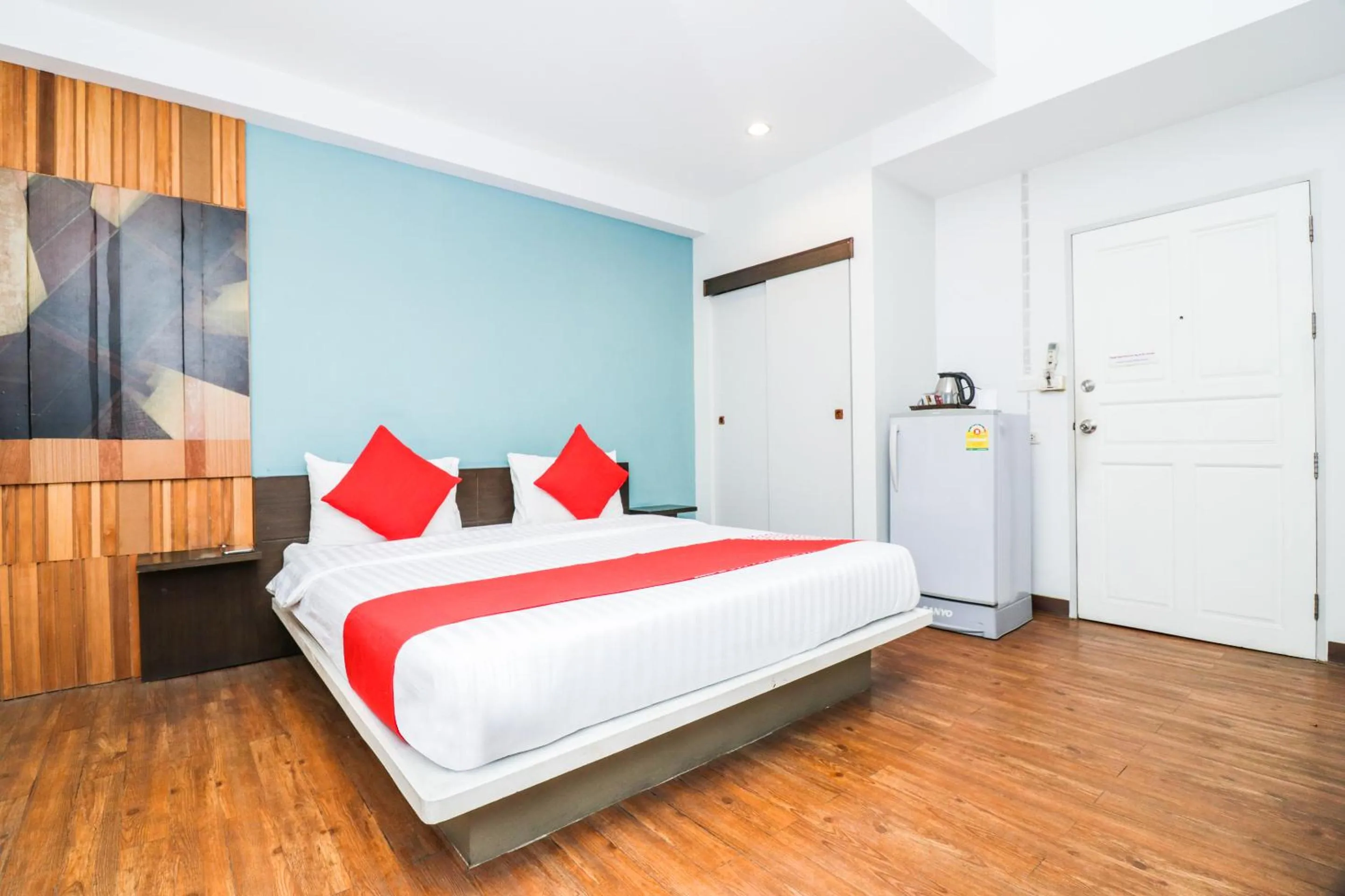 Standard Double Room in Super OYO 117 King One Suvarnabhumi