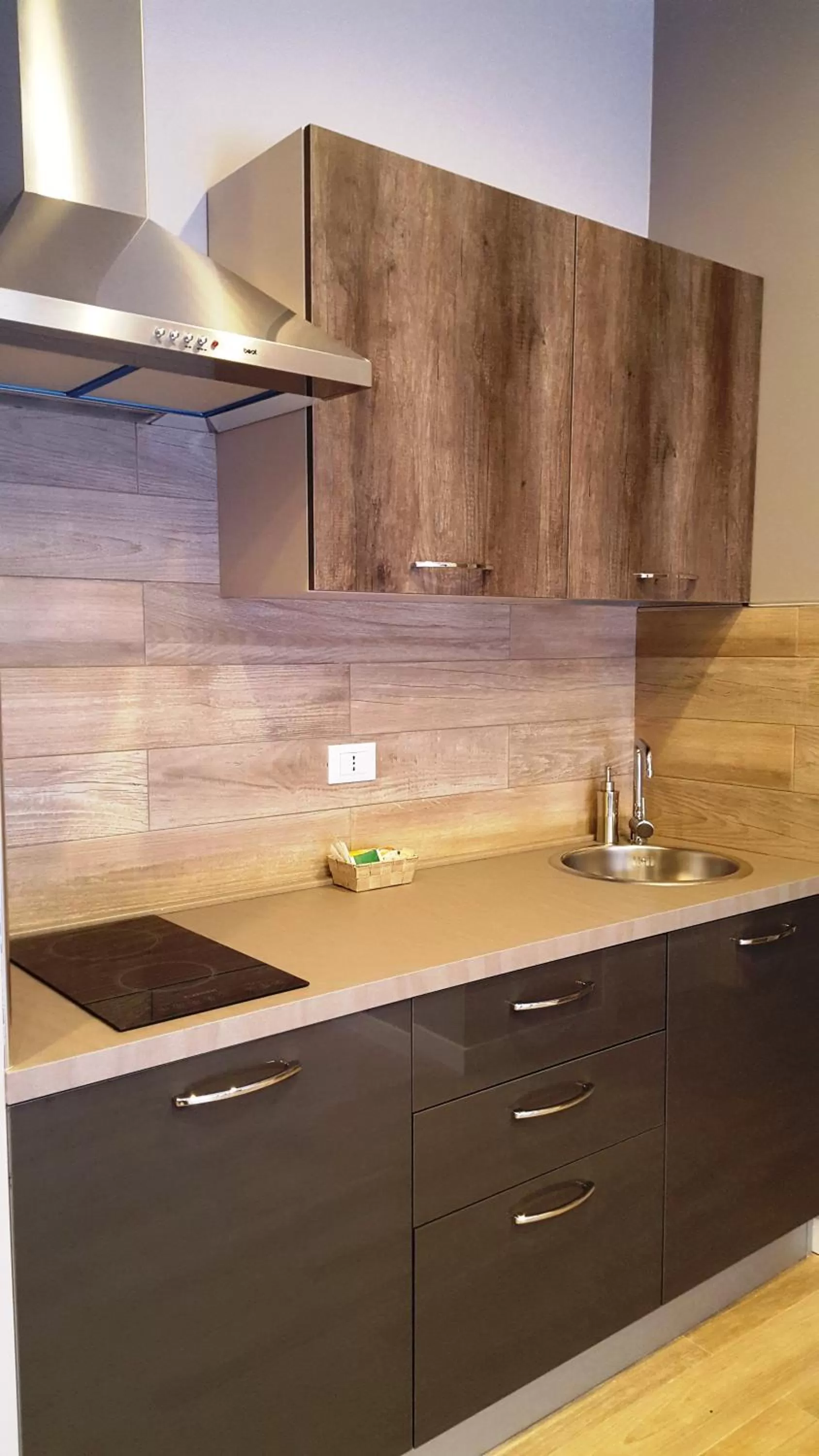 Kitchen or kitchenette in Alma Hotel