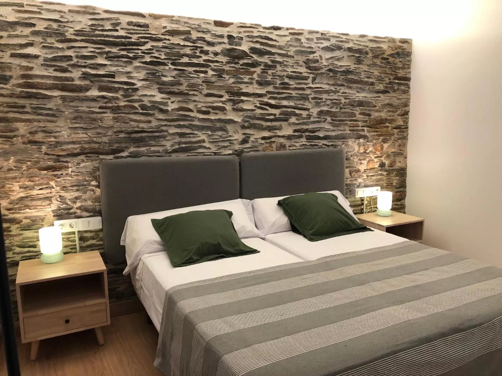 APARTAMENTOS ARMANYA 3