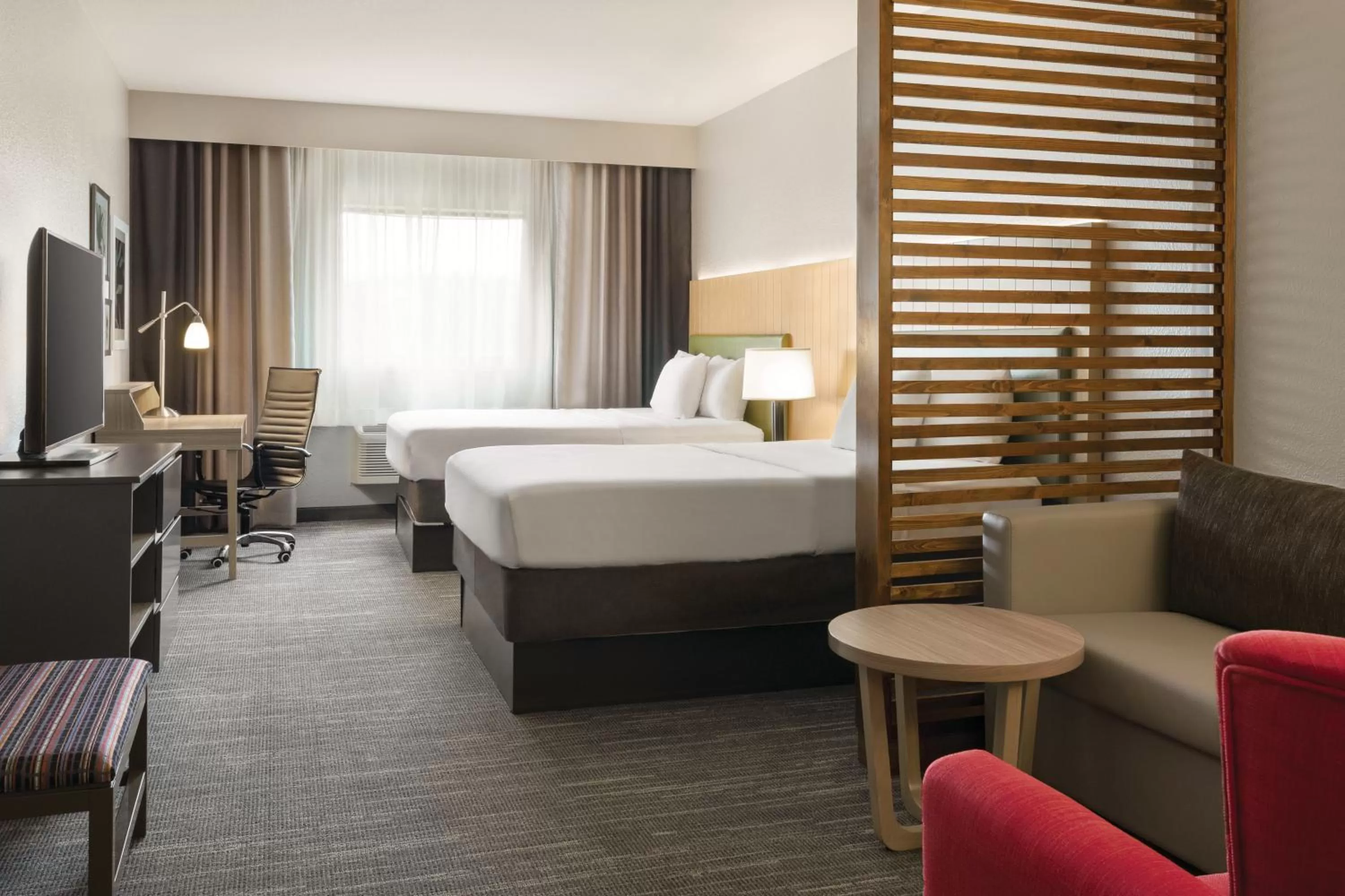 Bed in Country Inn & Suites by Radisson, Byram-Jackson South, MS