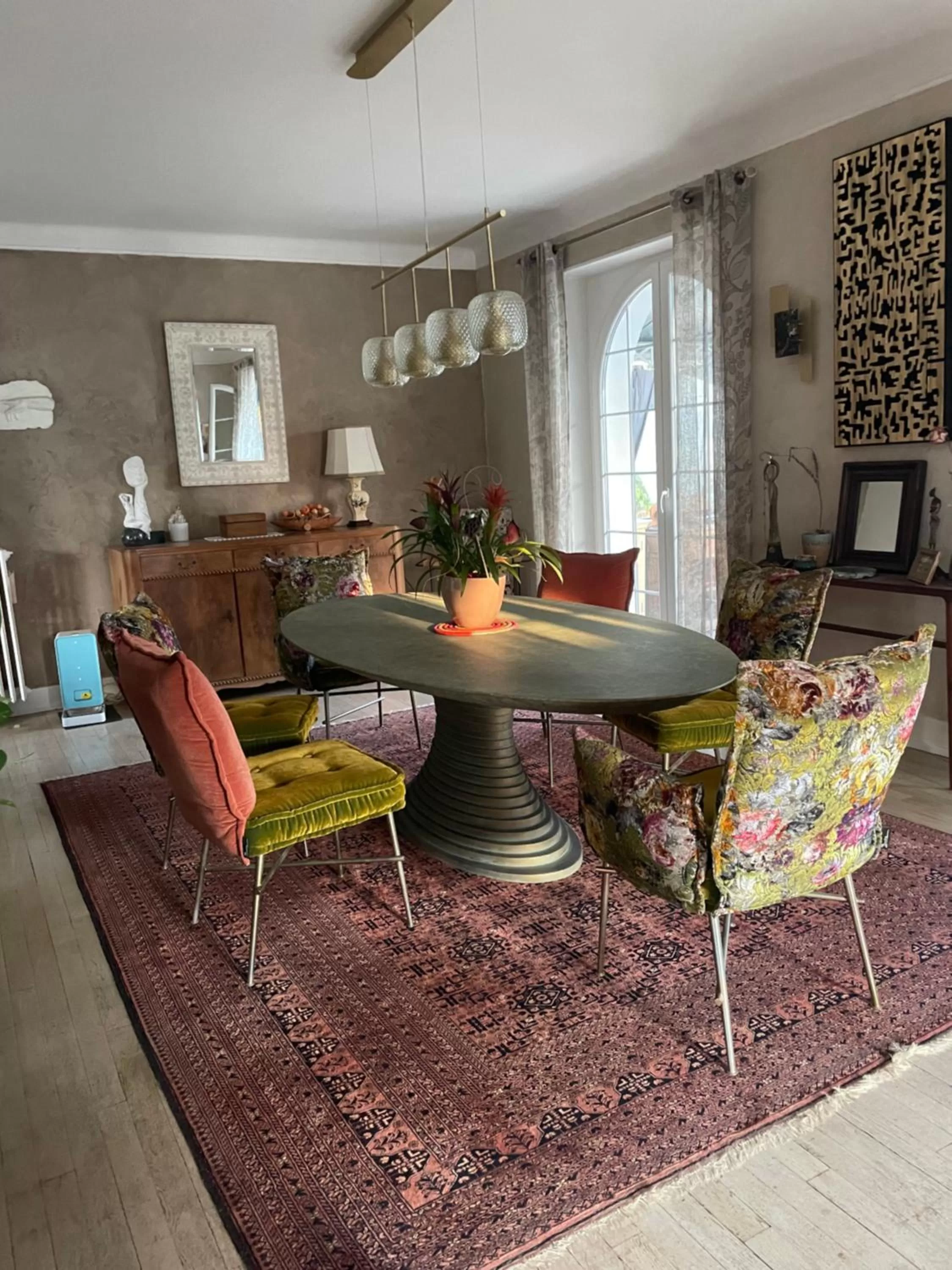 Dining Area in Au temps suspendu