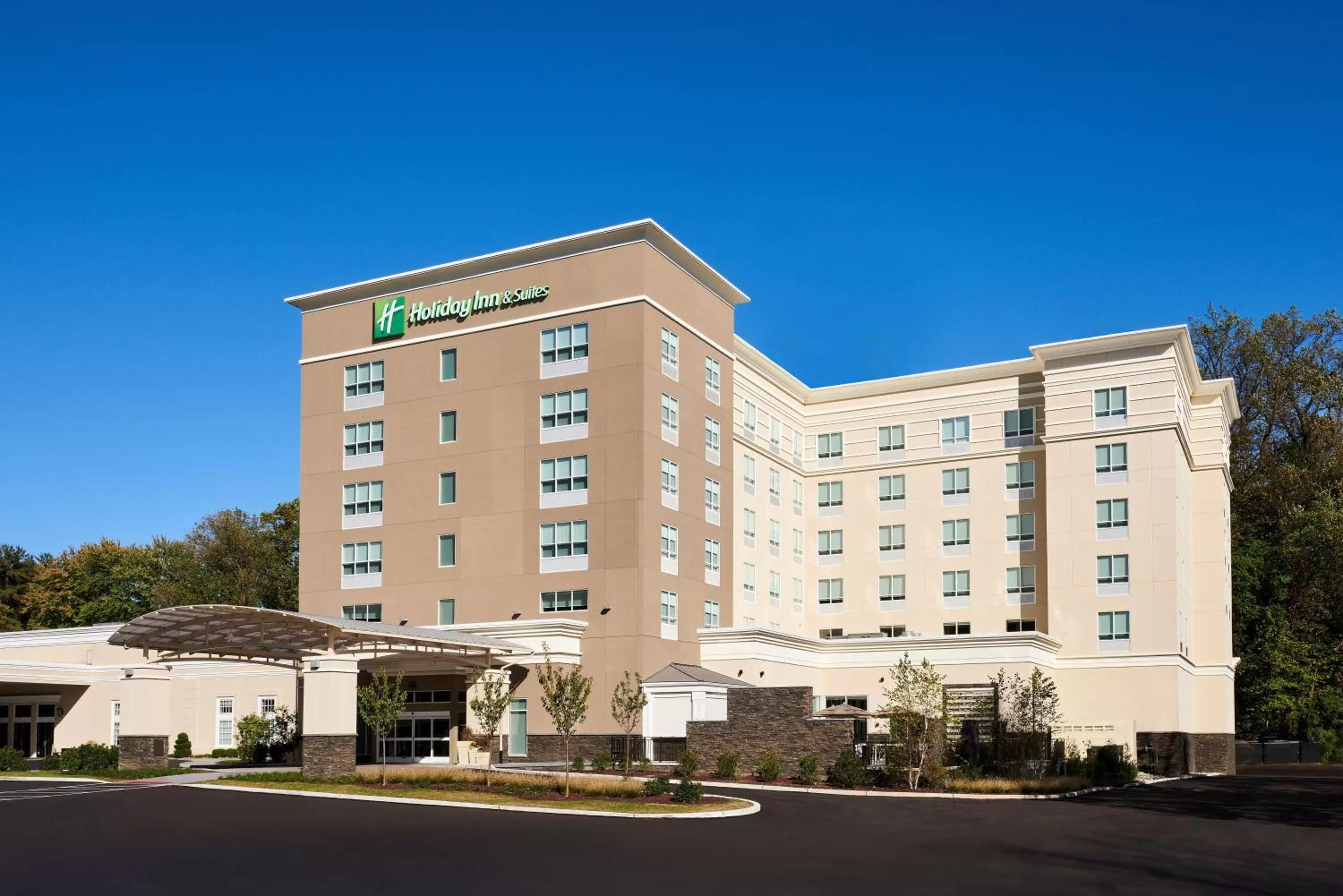 Property building in Holiday Inn & Suites Philadelphia W - Drexel Hill by IHG