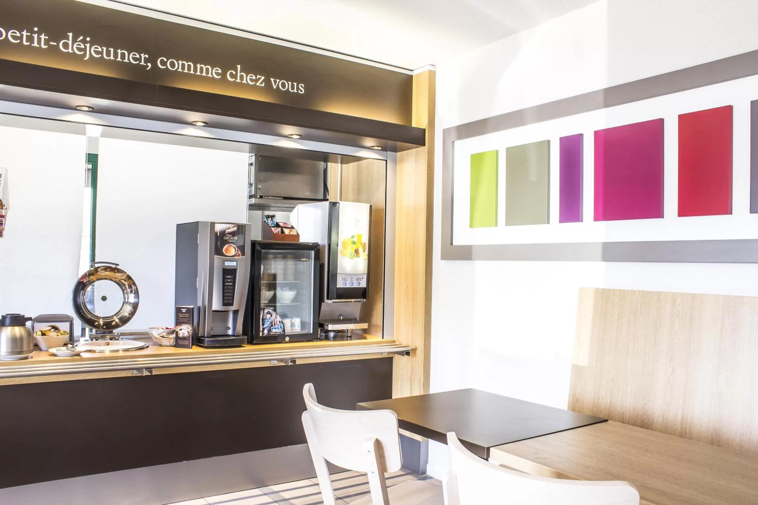 Dining area in Hotel Inn design Vierzon