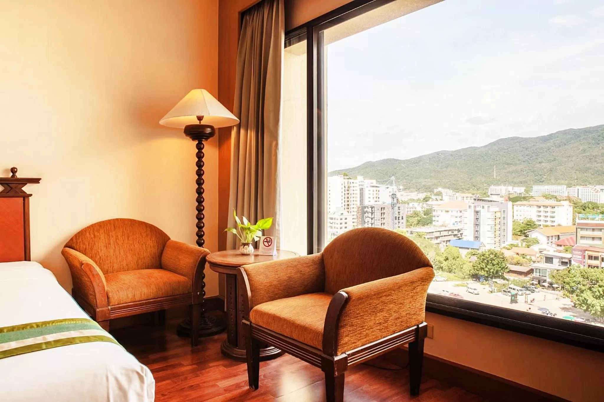 Bed in Chiangmai Grandview Hotel & Convention Center