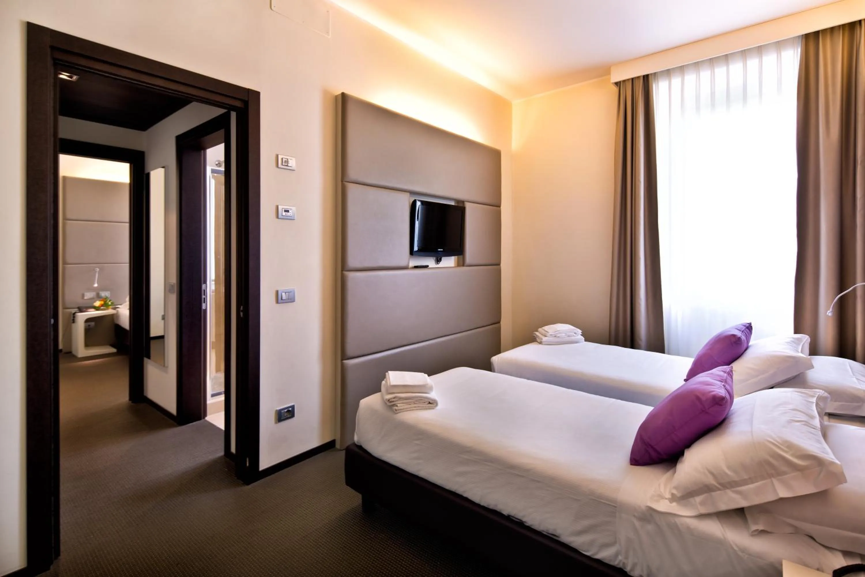 Photo of the whole room, Bed in TH Assisi - Hotel Cenacolo