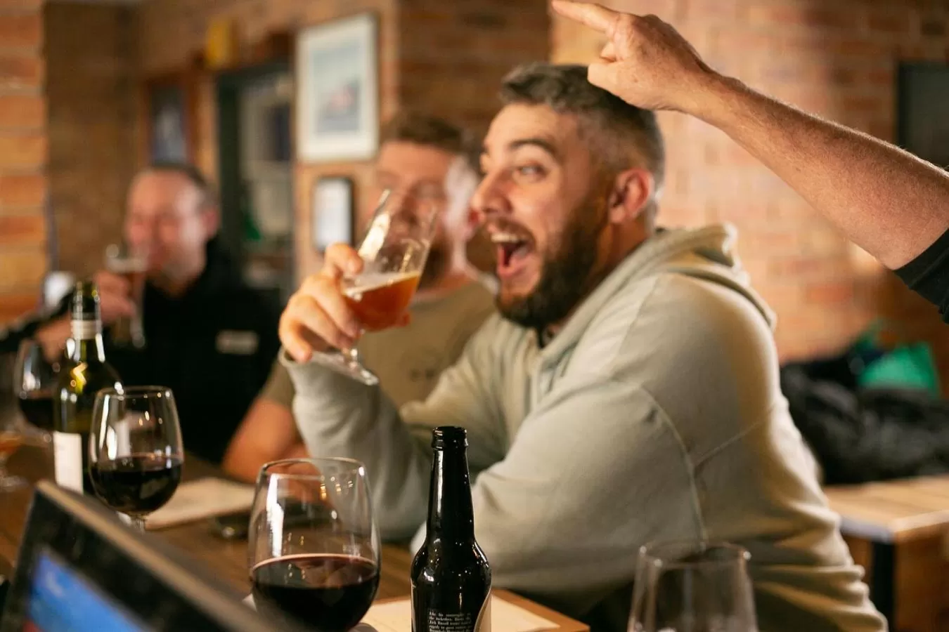 Restaurant/places to eat in The Crossing Motel