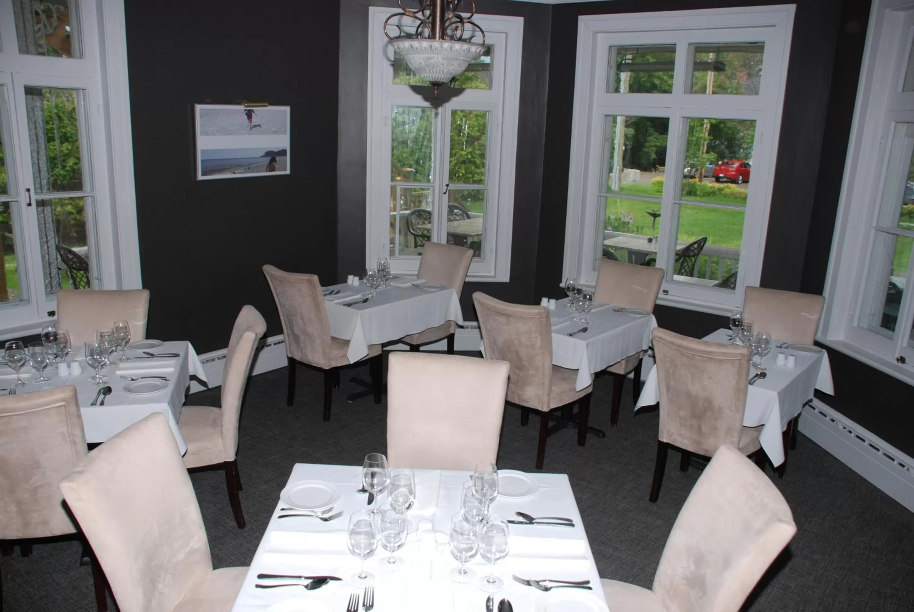 Restaurant/places to eat in Chez Truchon Bistro-Auberge