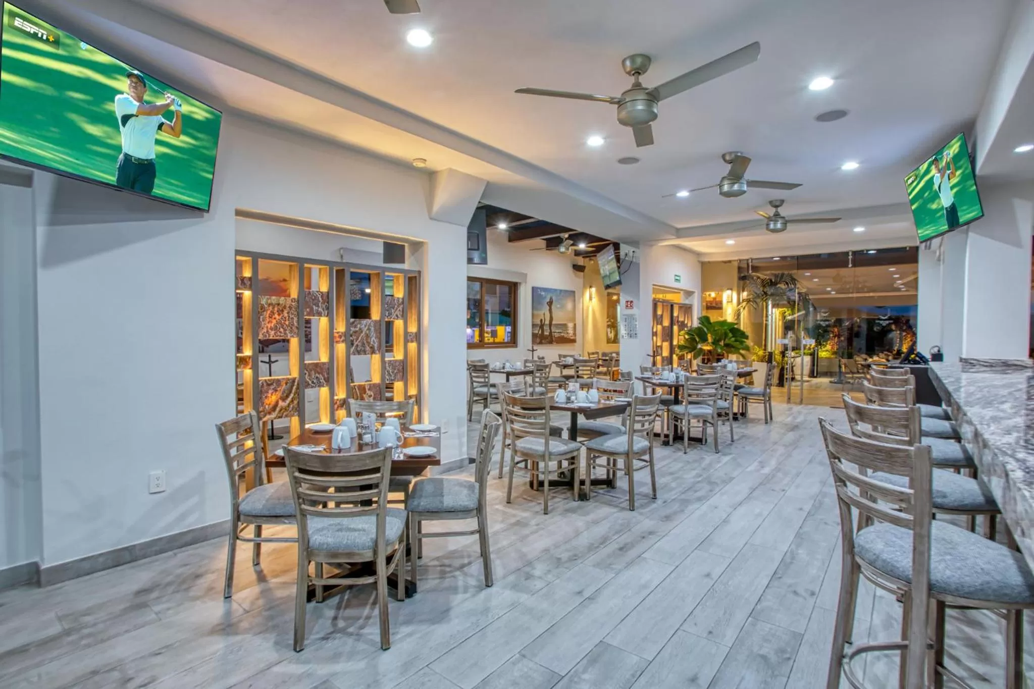 Dining area, Restaurant/Places to Eat in Casa Nicole Boutique Hotel