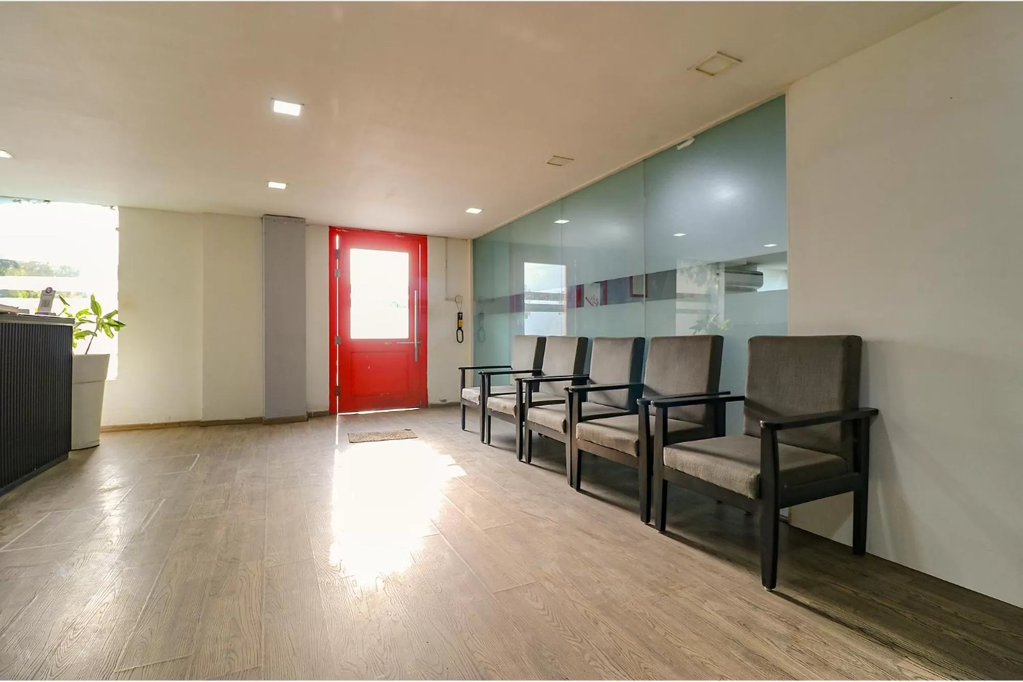 Lobby or reception in FabHotel The Chaitanyas Rohini sec 18