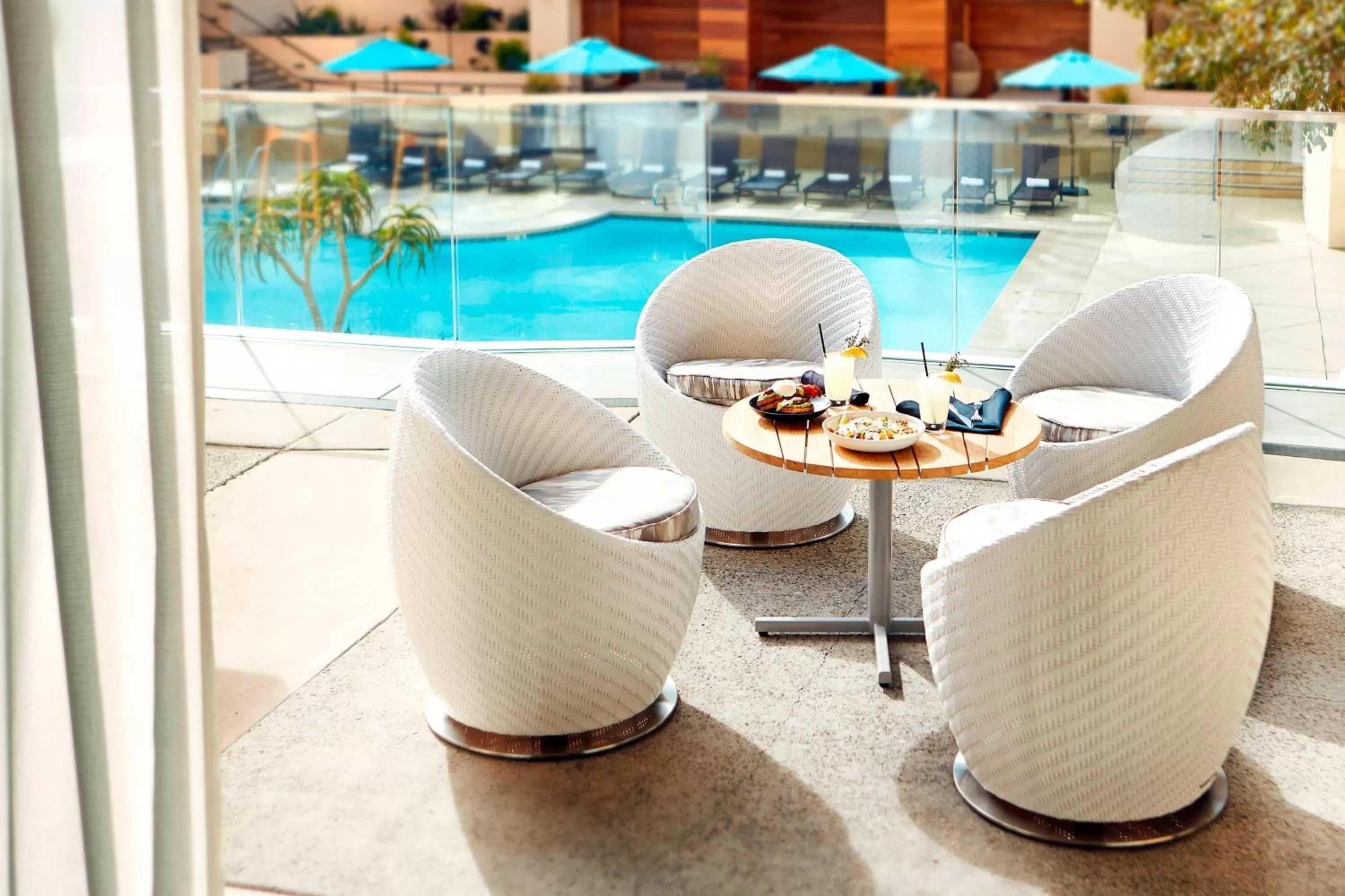 Restaurant/places to eat in San Diego Marriott Mission Valley