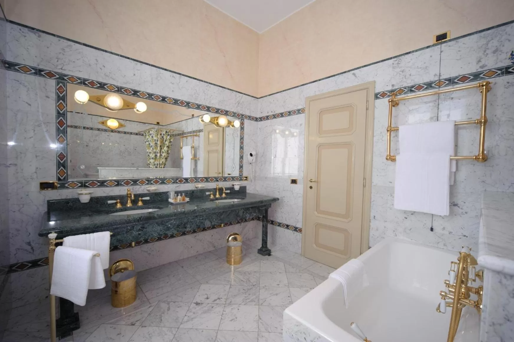 Suite in Hotel Villa La Bollina