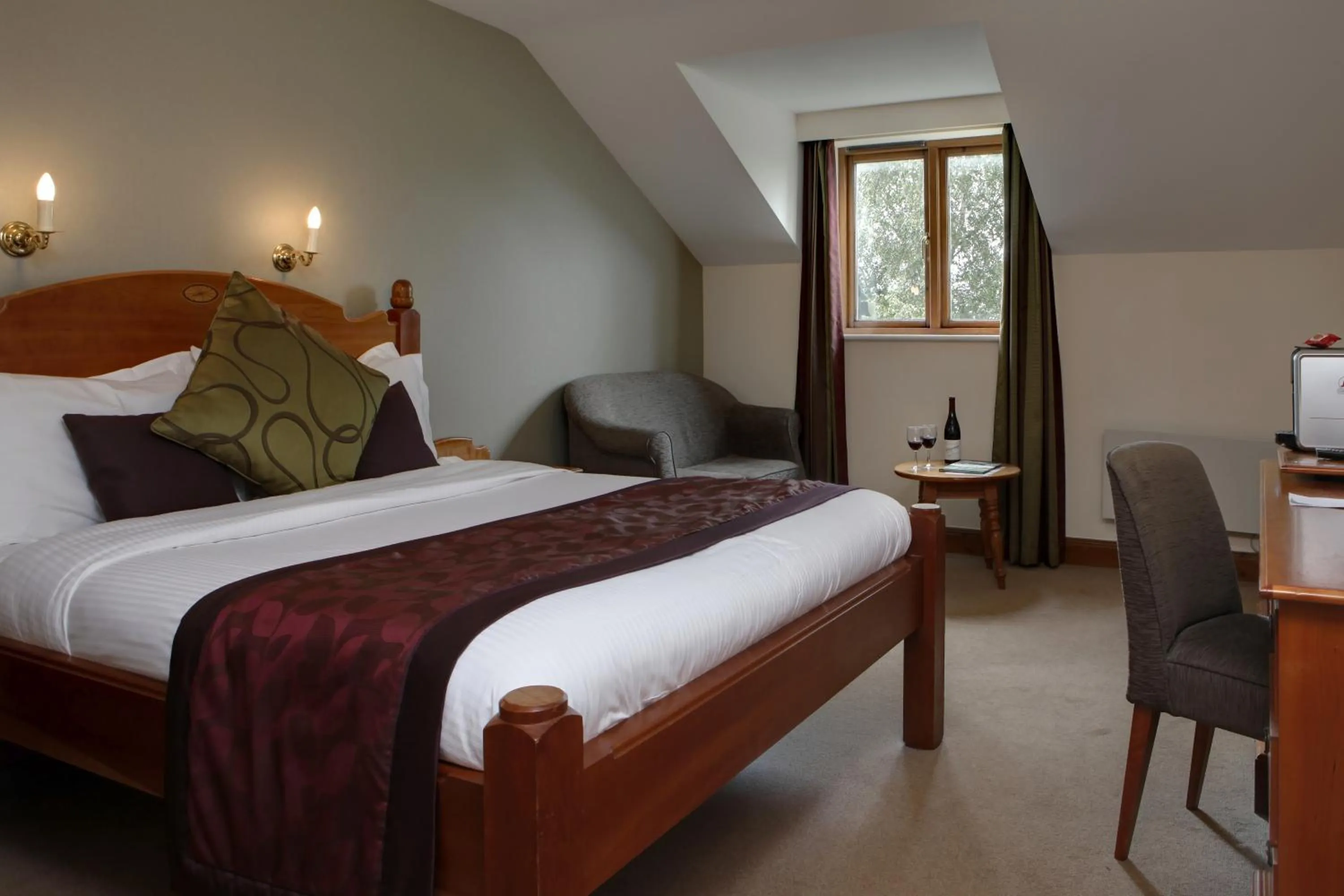 Bed in Garstang Country Hotel & Golf, Sure Hotel Collection