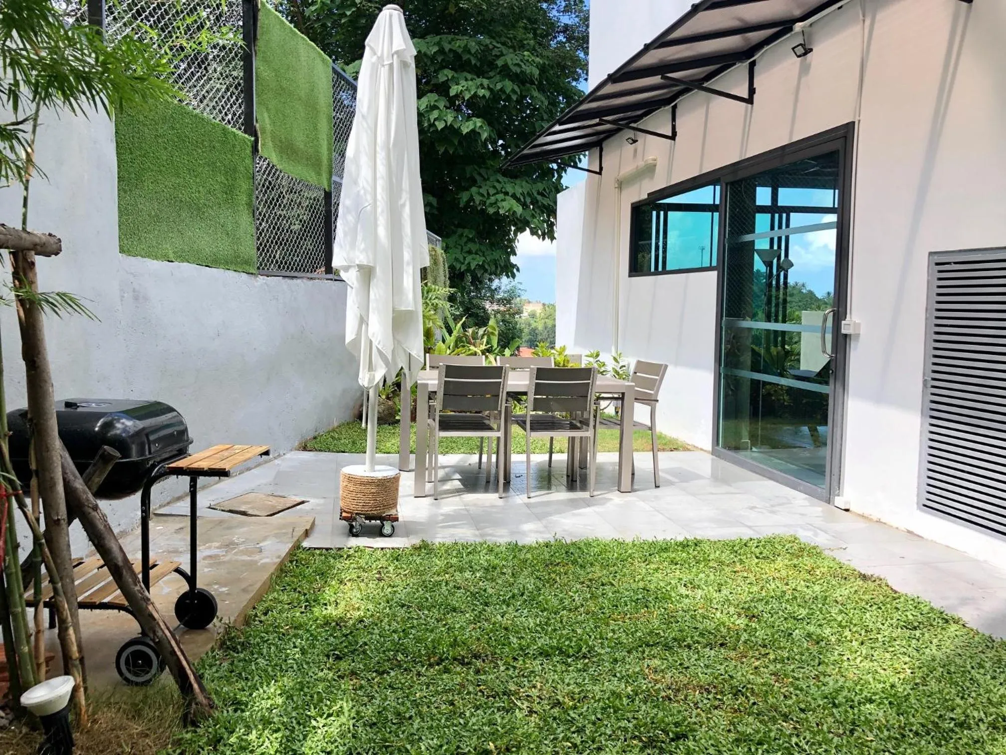 BBQ facilities in Baan Saint-Tropez Seaview Villas Kata Beach