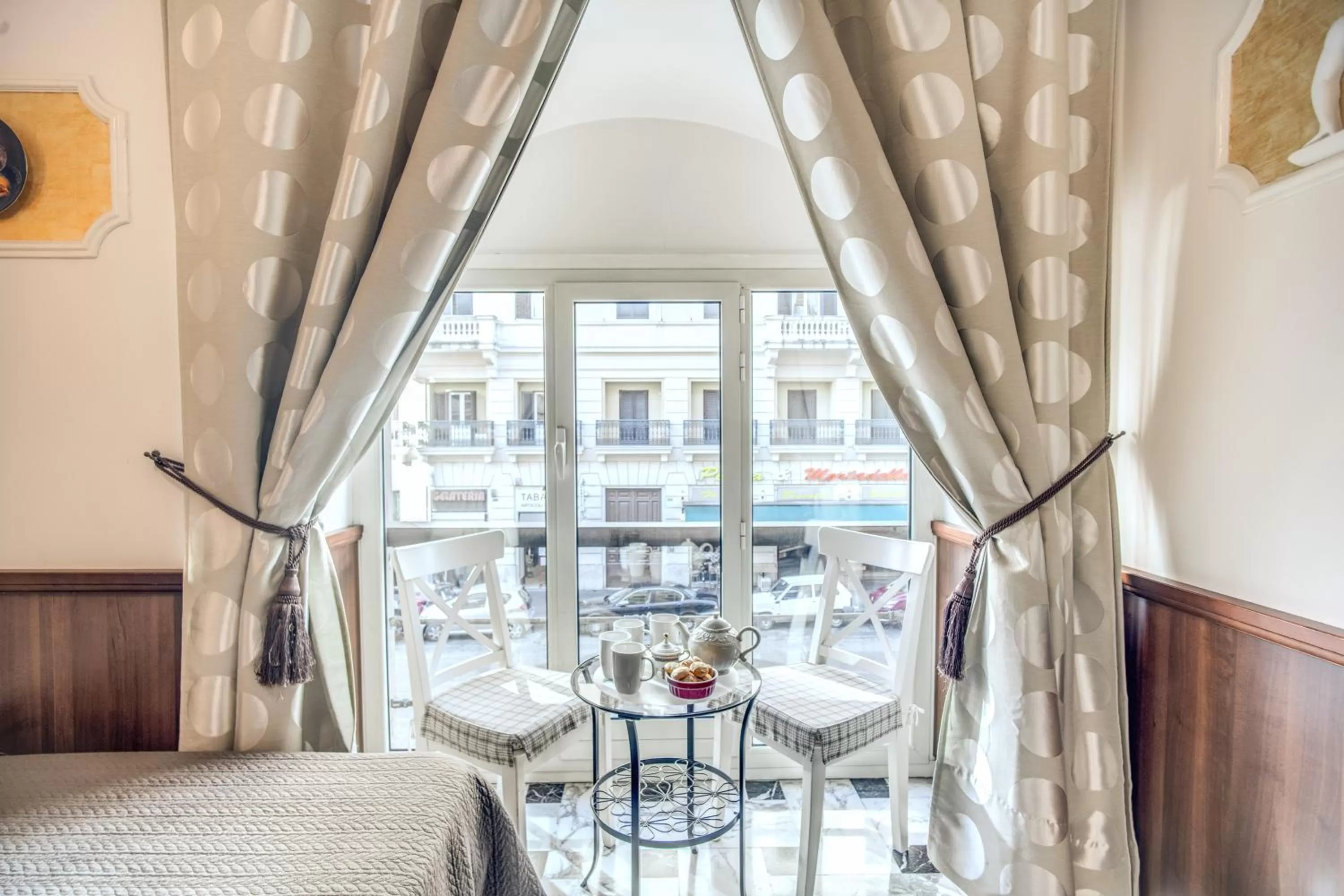 Photo of the whole room in Nakissa Inn