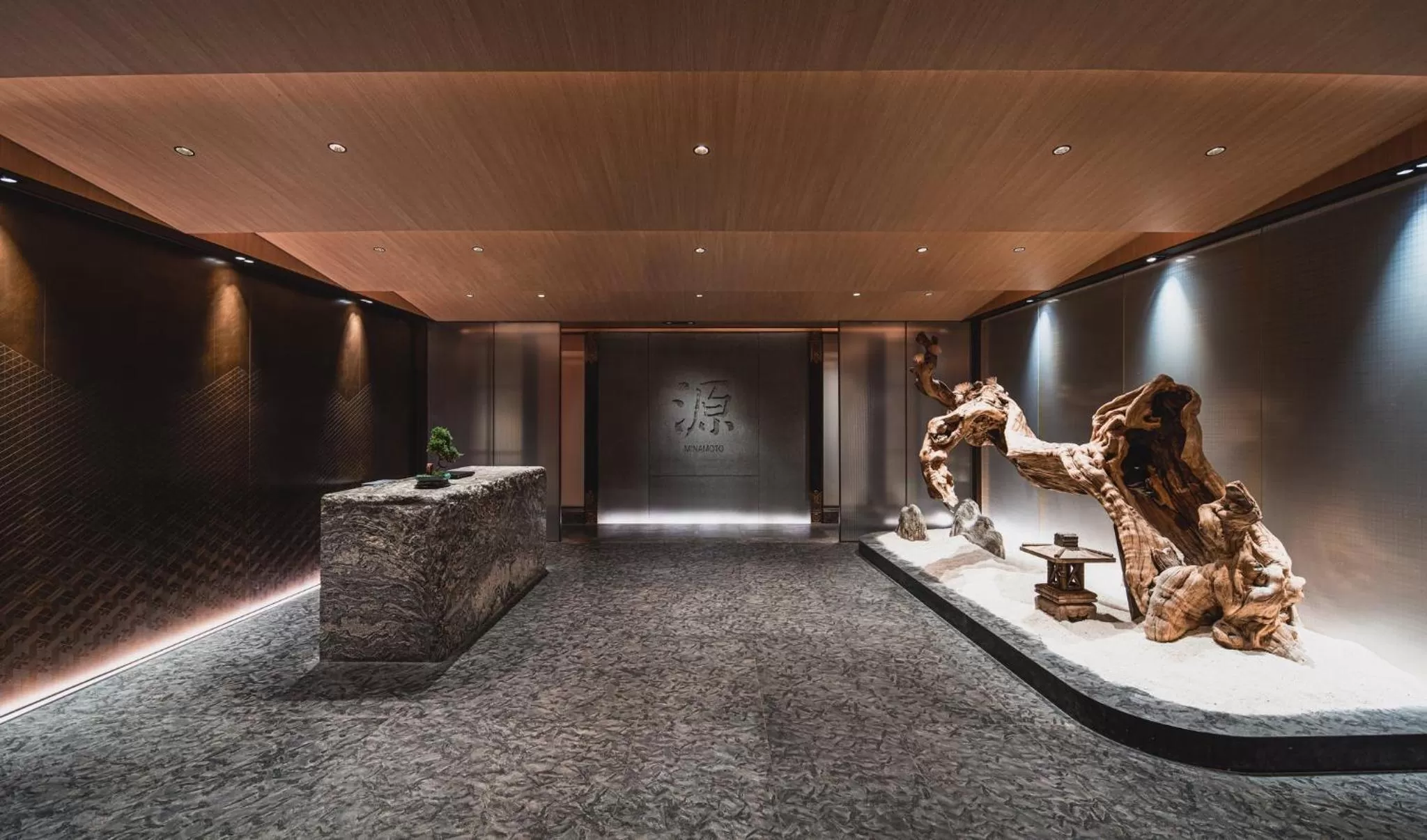 Restaurant/places to eat in Crowne Plaza Beijing International Airport by IHG